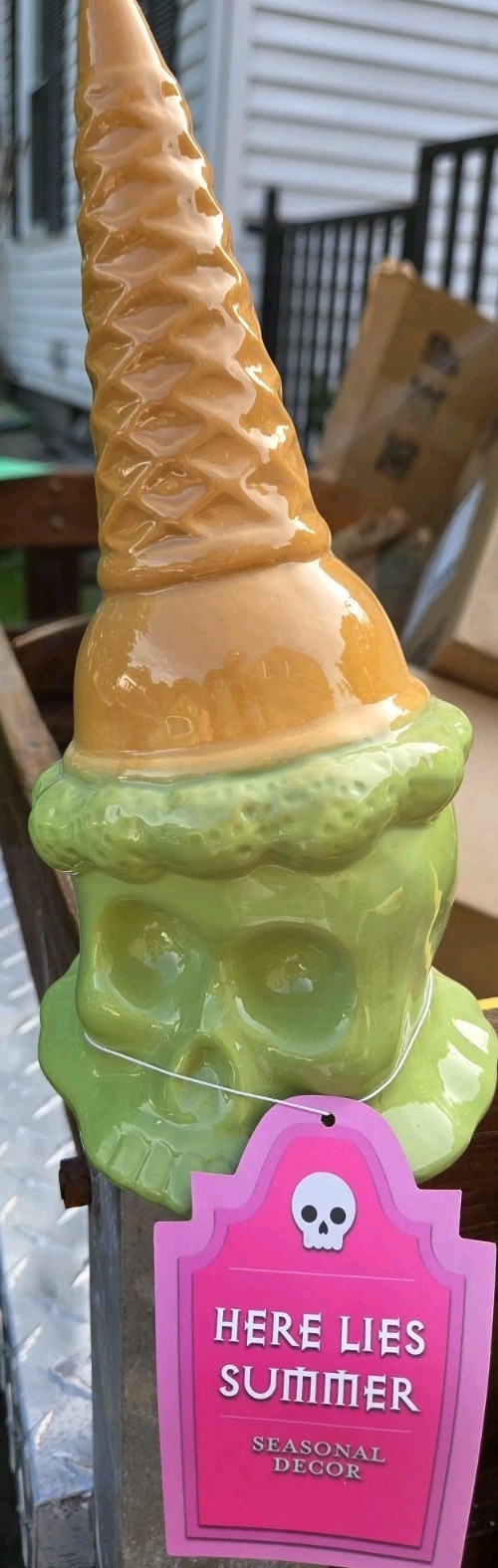 HTF Viral SUMMERWEEN Skeleton Melting Ice Cream Cone Green/Mint NEW Halloween