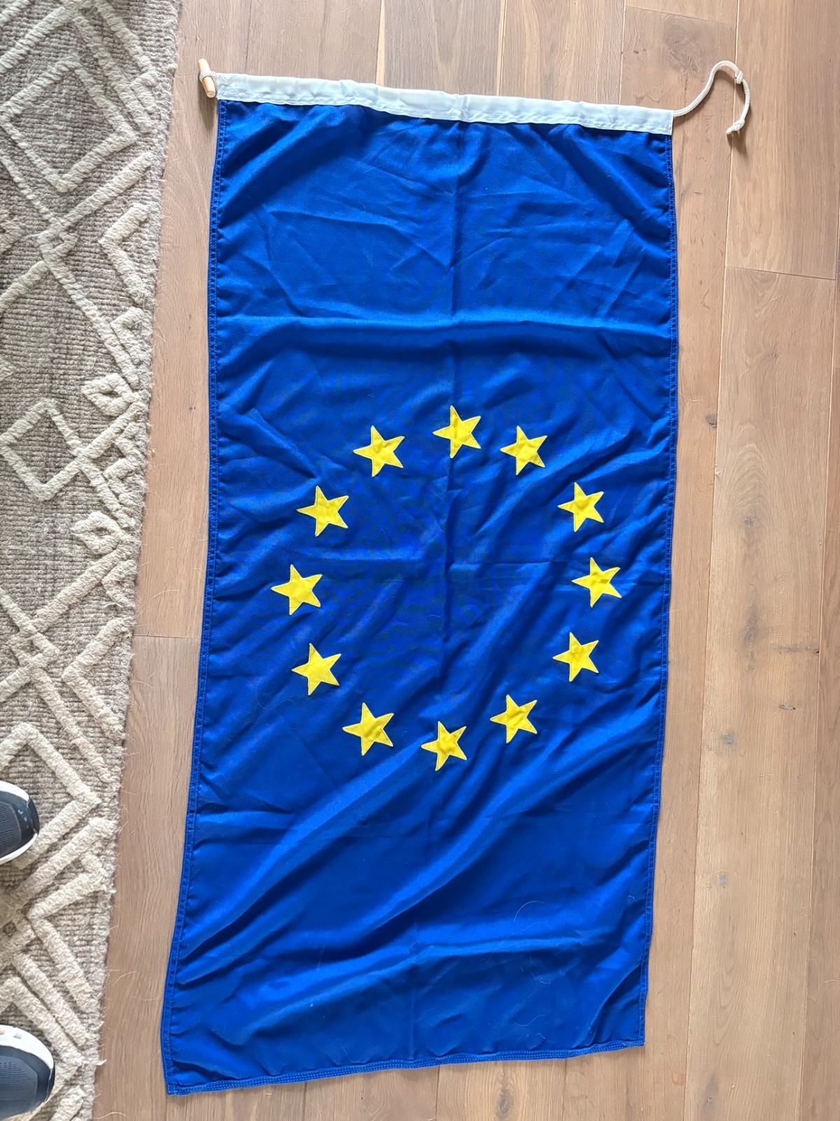 Vintage European Union Flag 54 x 28 Appliqué Stars Sleeve Toggle Rope England Vintage European Union Flag 54 x 28 Appliqué Stars Sleeve Toggle Rope England