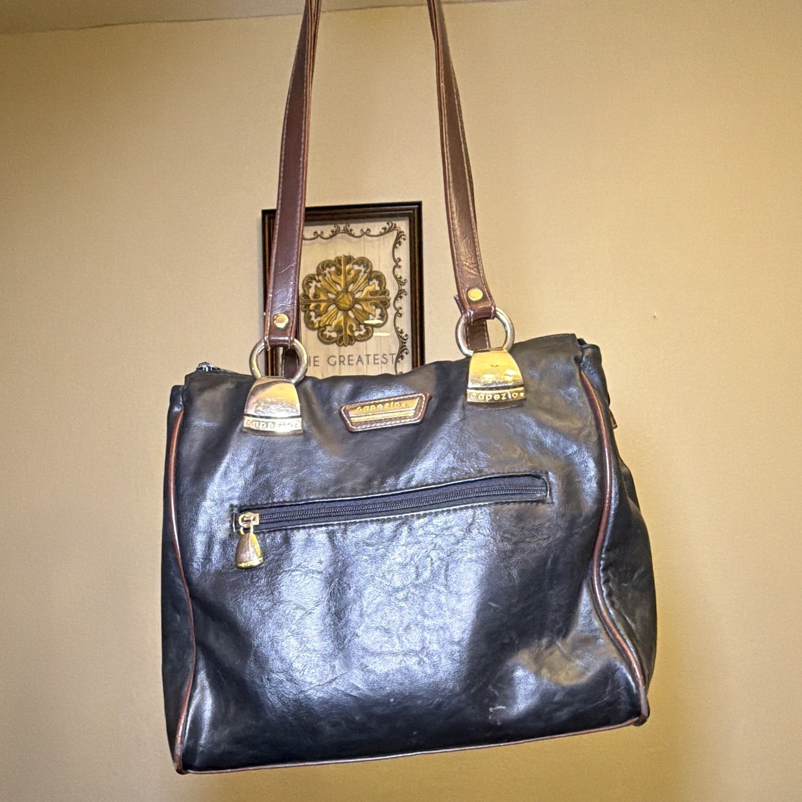 Vintage Capezio Women’s Black Shoulder Bag Black/Brown Gold Hardware Zip Vintage Capezio Women’s Black Shoulder Bag Black/Brown Gold Hardware Zip