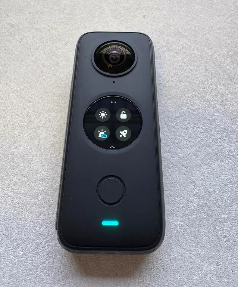 Insta360 ONE X2 5.7K 360 Waterproof Action Camera HDR Voice Control Excellent