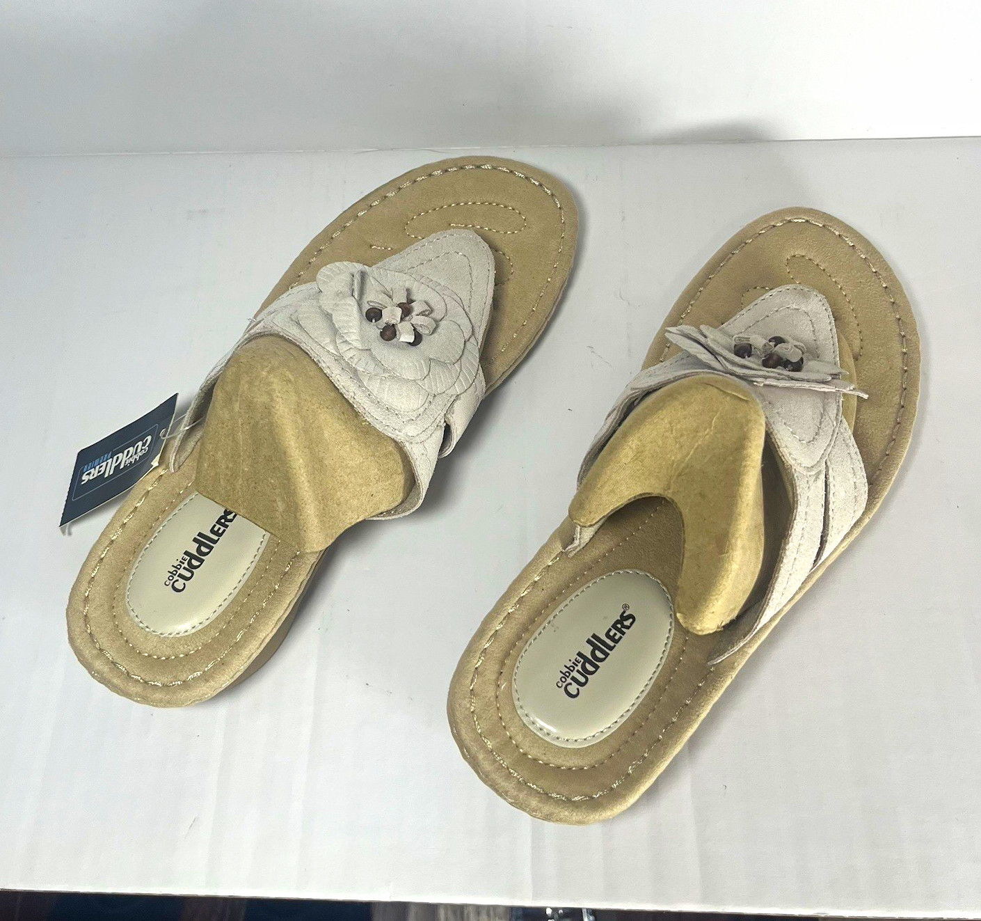 VTG Cobbie Cuddlers Floral Comfort Sandals White Thong NWT Deadstock Y2K Kmart VTG Cobbie Cuddlers Floral Comfort Sandals White Thong NWT Deadstock Y2K Kmart