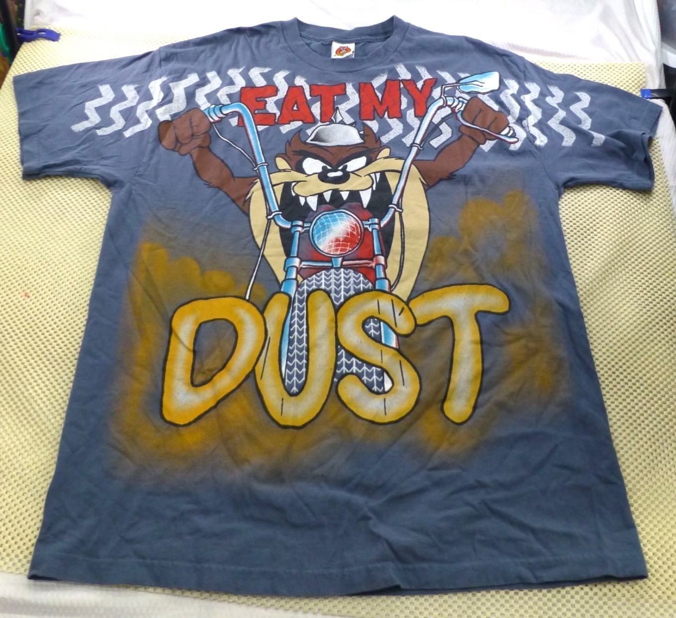 Vintage 1997 Taz Eat My Dust T Shirt Looney Tunes Motorcycle Big Print Large