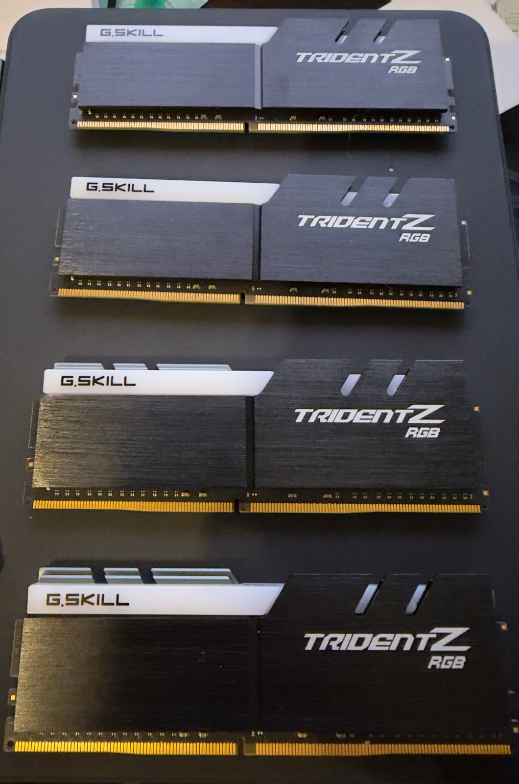 G.Skill Trident Z RGB 128GB (32GBx4) DDR4 3600 (F4-3600C18Q-128GTZR)