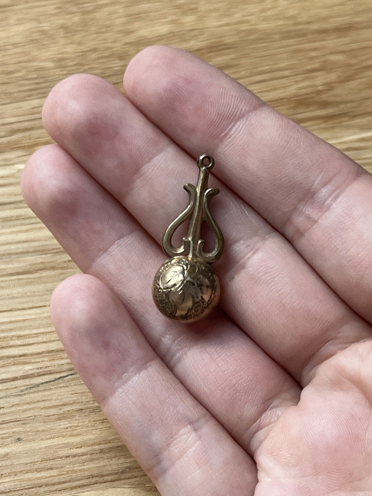 antique victorian gold filled drop pendant charm leaf motif dainty antique victorian gold filled drop pendant charm leaf motif dainty