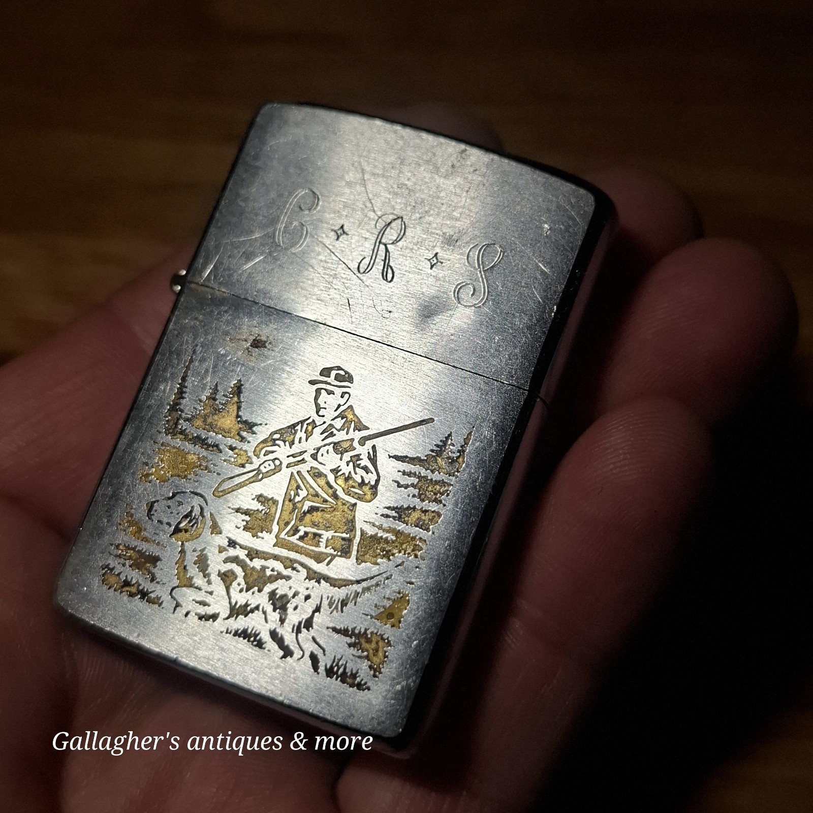 Vintage 1974 Zippo Lighter Hunter & Dog Hunting Scene G.R.S. Monogram Engraved
