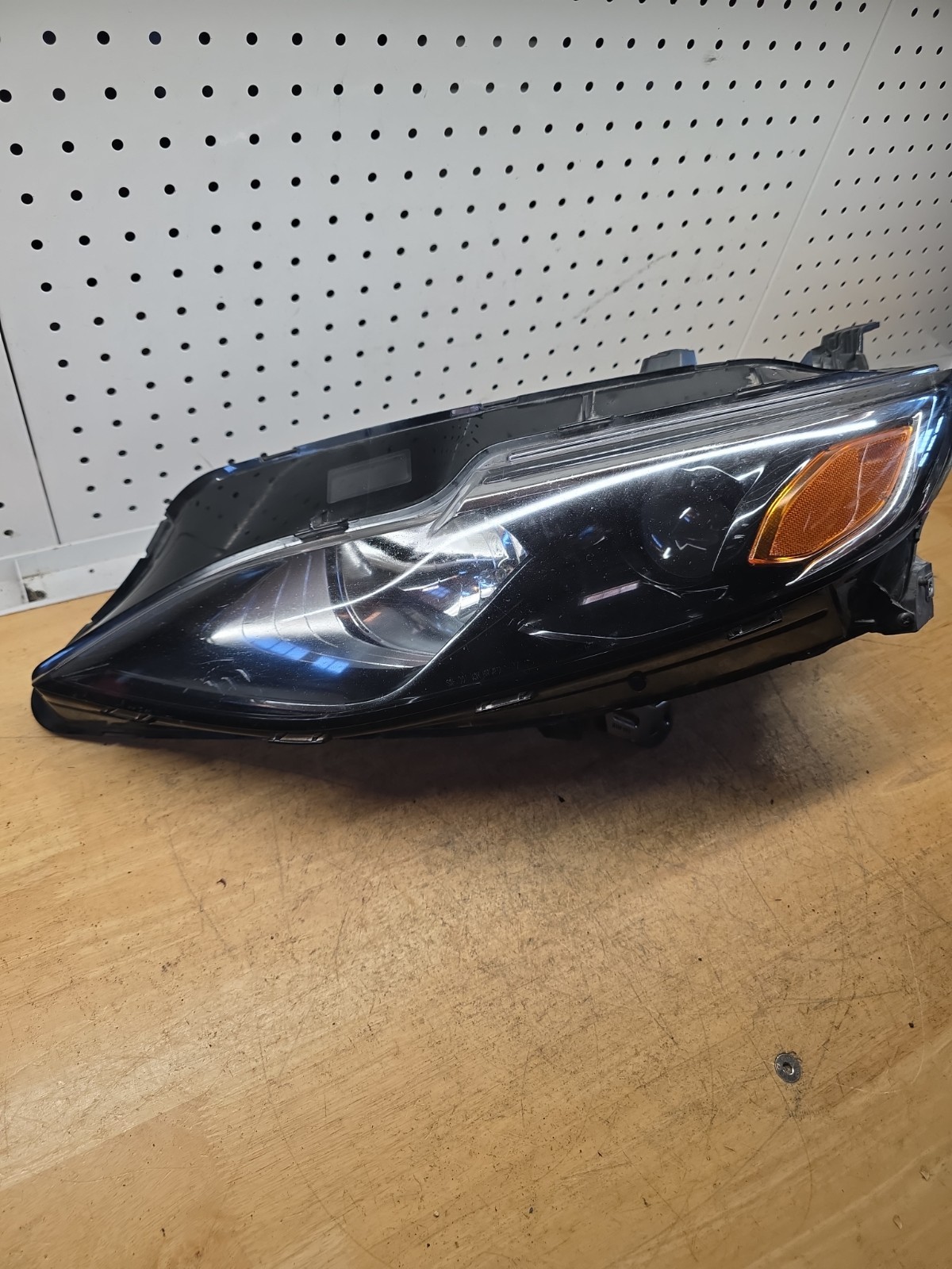 2019 2025 CHEVROLET MALIBU HEADLIGHT OEM LEFT DRIVER SIDE HALOGEN LAMP 84680167 2019 2025 CHEVROLET MALIBU HEADLIGHT OEM LEFT DRIVER SIDE HALOGEN LAMP 84680167
