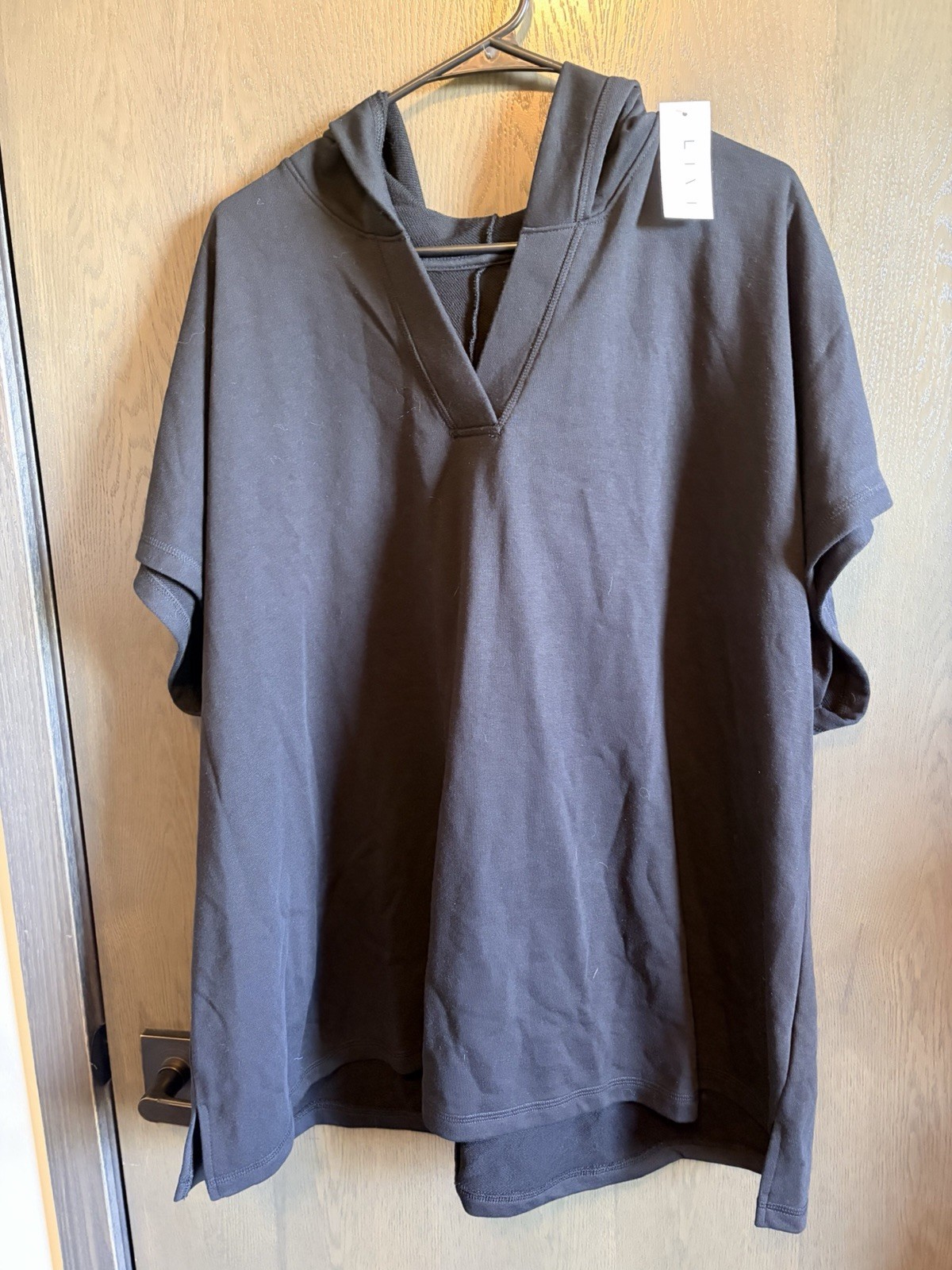 Lane Bryant LIVI Hoodie Top Women 26/28 Black White Stripe Short Sleeve Tunic 3x