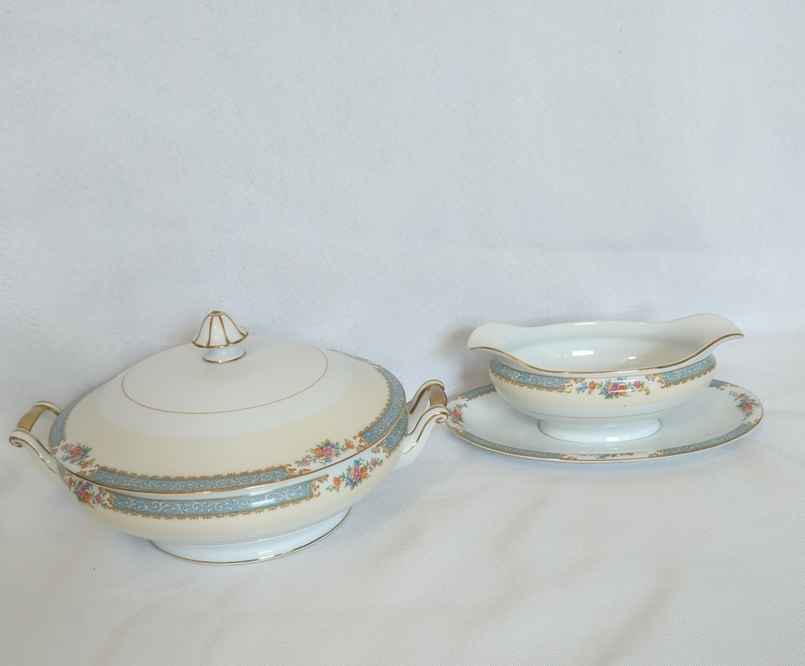 Vintage Noritake N193 Vegetable Bowl With Lid & Gravy Boat Lot Floral Gold Trim