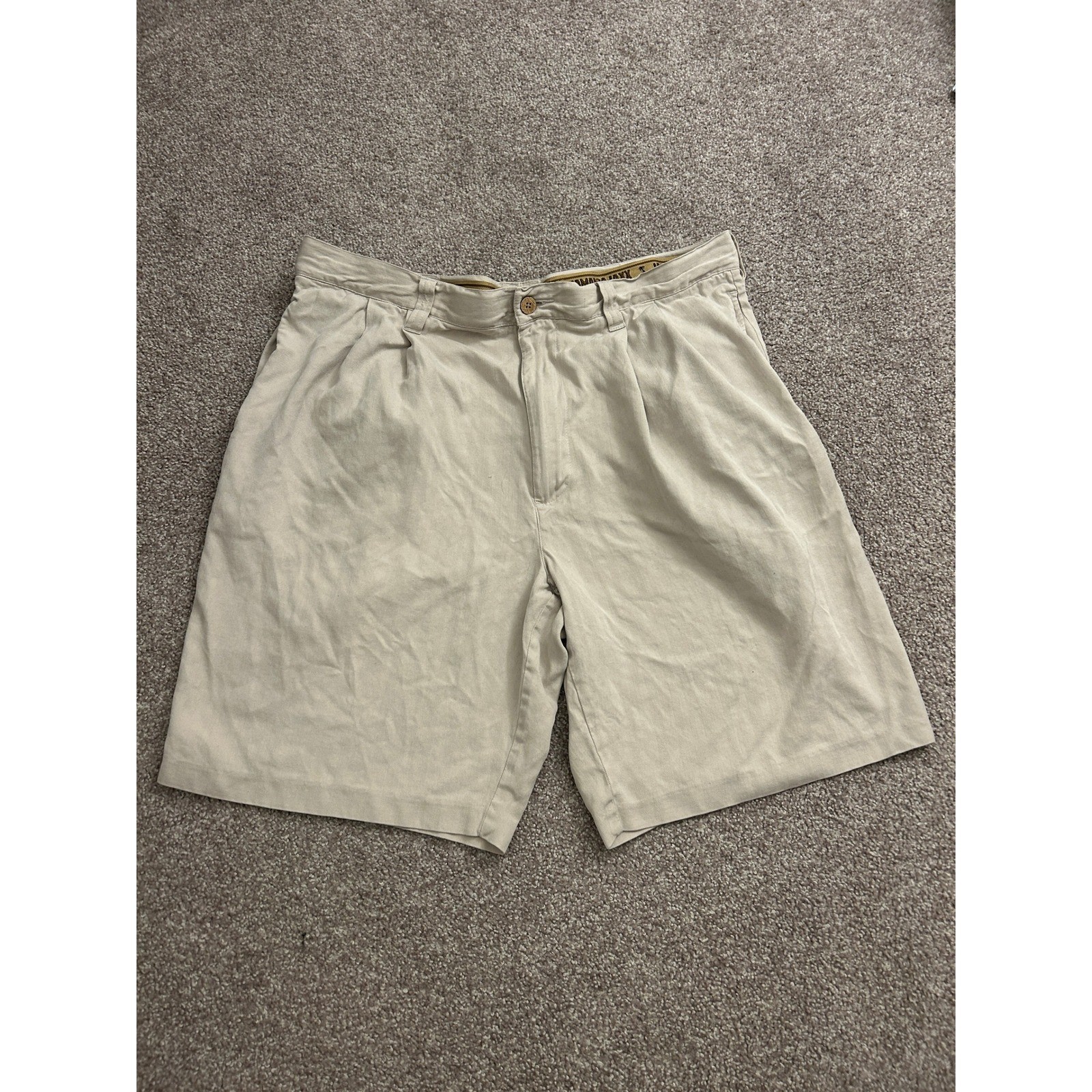 Jamaica Jaxx Silk Pleated Shorts Mens 36 Beige Excellent Herringbone Resortwear
