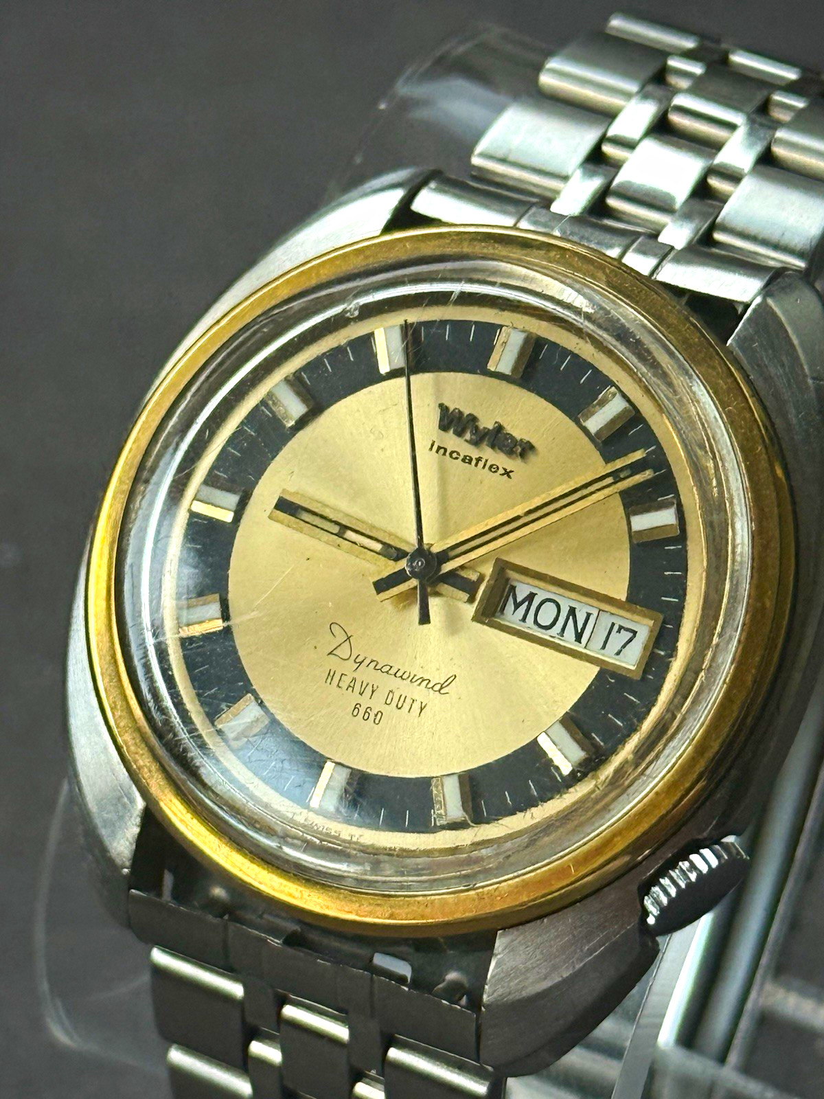 Wyler Incaflex Dynawind Vintage 1970s Automatic Day/Date Steel Bracelet