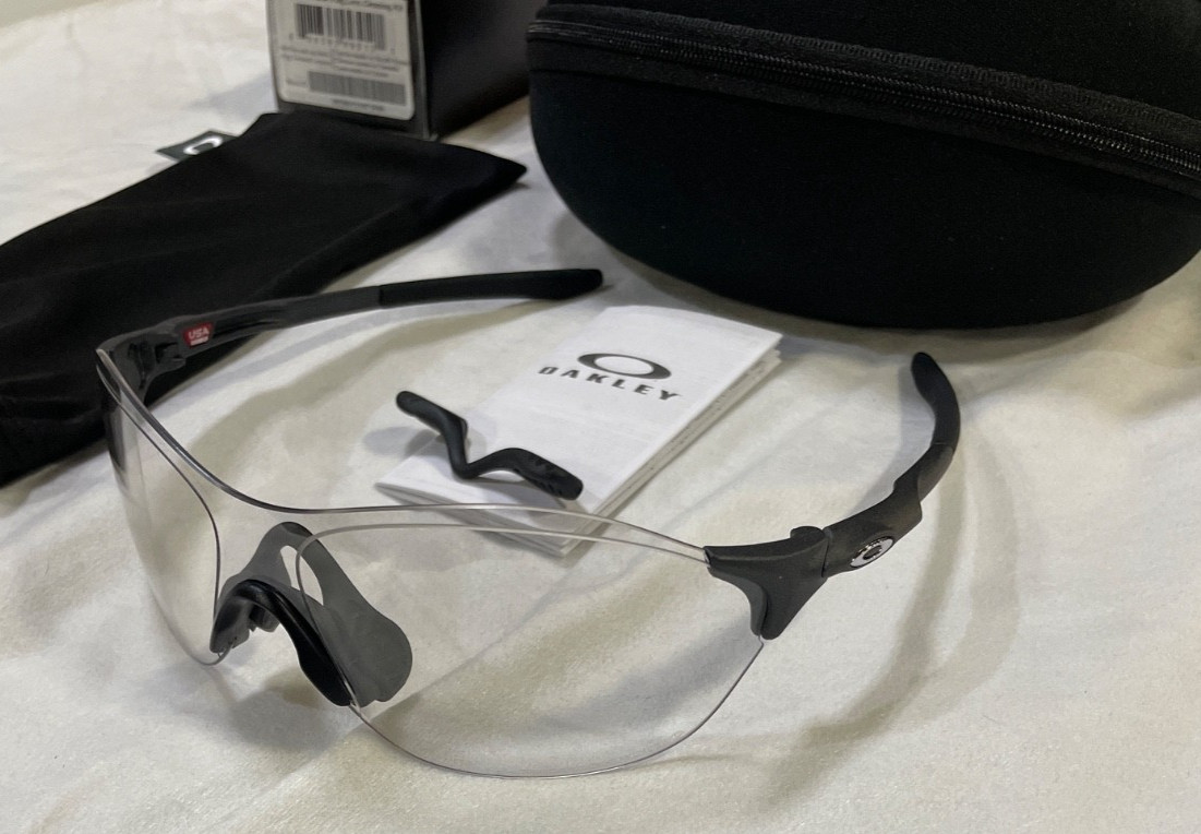 EVZero™ Swift (Low Bridge Fit) Clear to Black Iridium Photochromic Lenses
