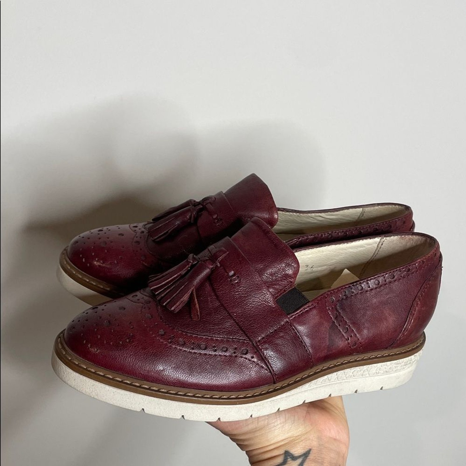 A.S.98 Women’s Pella Perla Loafers in Burgundy Brogue & Tassel Details Size 6 A.S.98 Women’s Pella Perla Loafers in Burgundy Brogue & Tassel Details Size 6