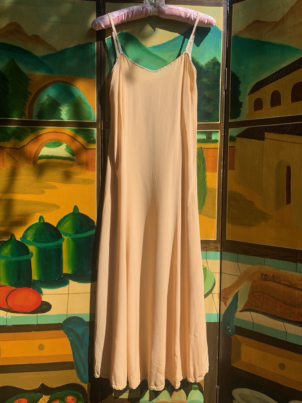 Antique 1930\'s Silk Crepe Bias Cut Vintage Slip Size XS Antique 1930\'s Silk Crepe Bias Cut Vintage Slip Size XS
