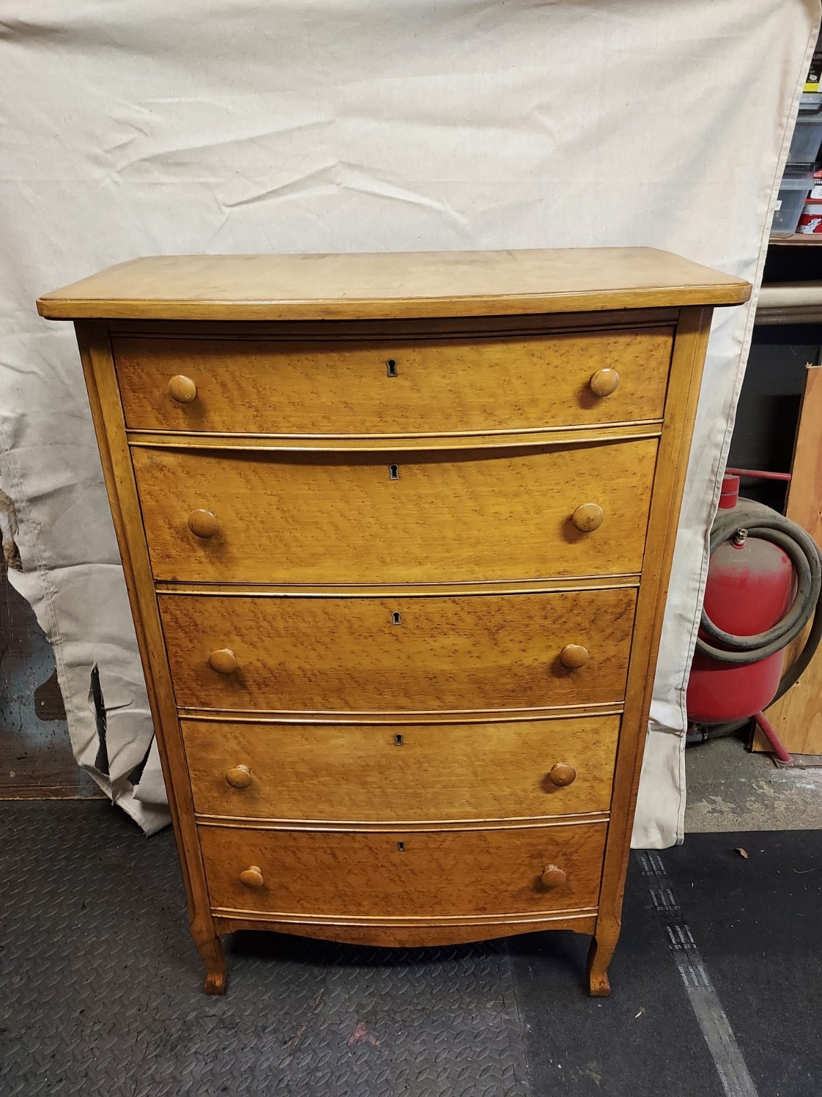 VINTAGE 5 DRAWER BIRDS EYE MAPLE DRESSER 46 VINTAGE 5 DRAWER BIRDS EYE MAPLE DRESSER 46