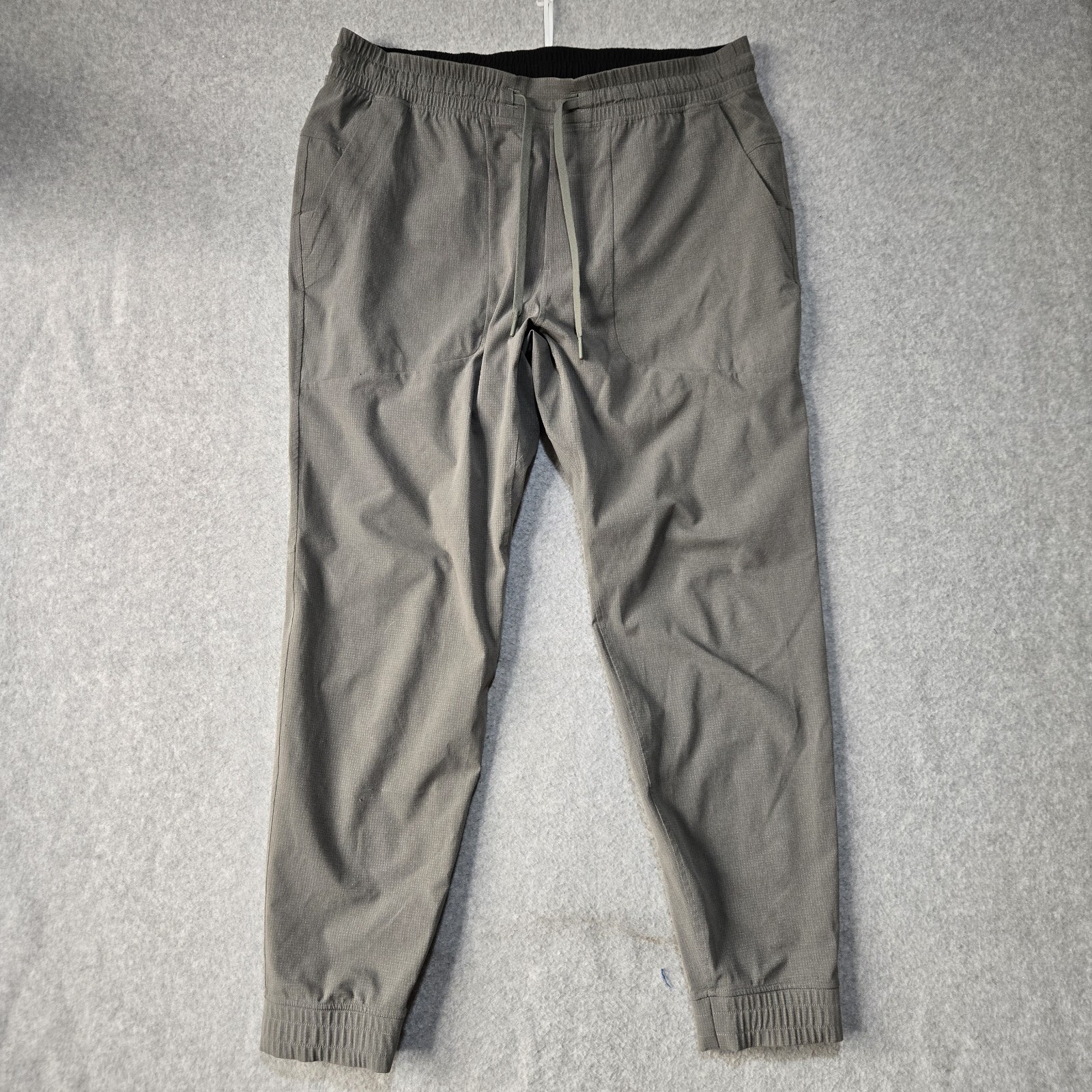 Lululemon ABC Woven Air Relaxed Mens XL Green Pull On Pant Athletic Drawstring