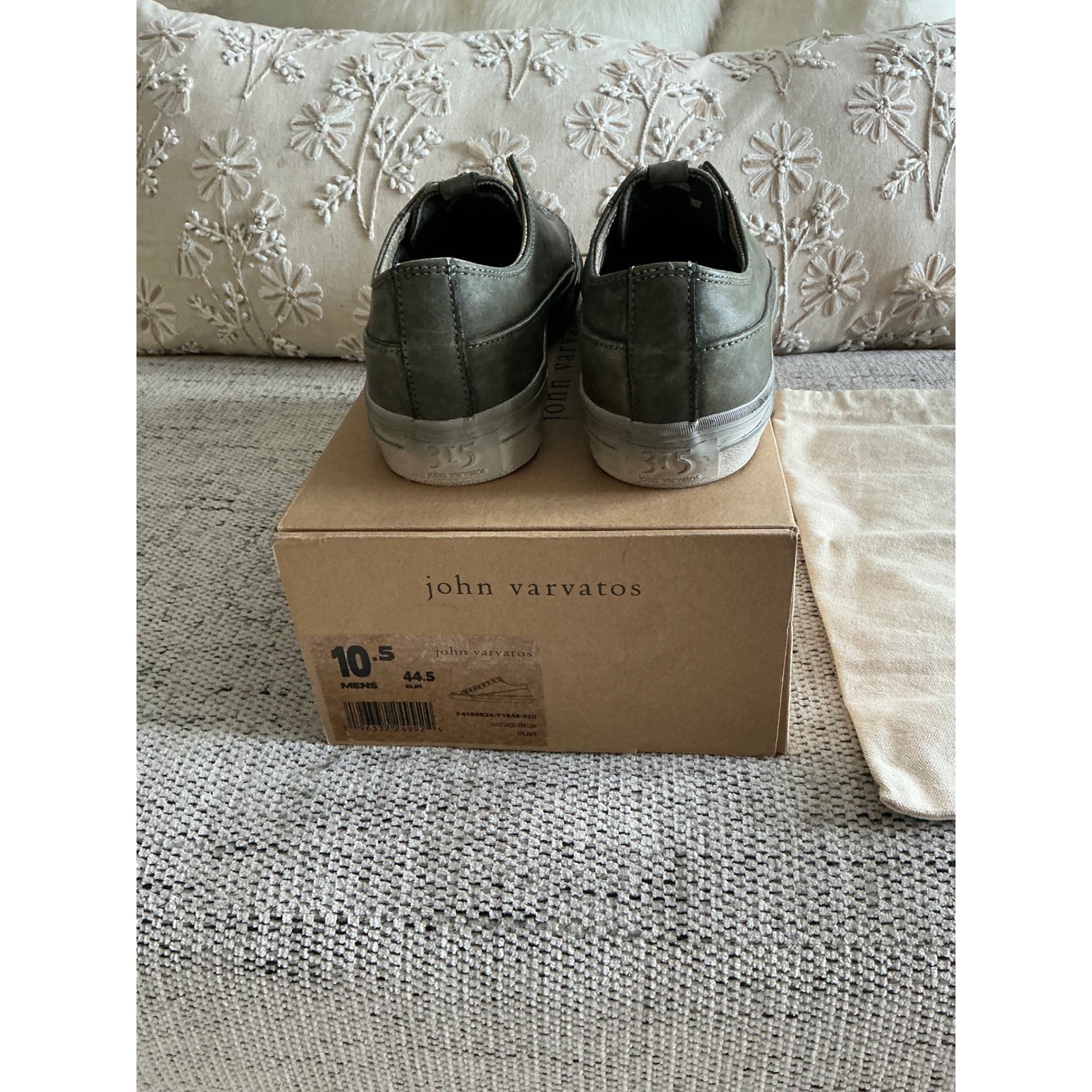 John Varvatos Reed Laceless Low Top Sneakers Olive Green Leather Mens 10.5 John Varvatos Reed Laceless Low Top Sneakers Olive Green Leather Mens 10.5