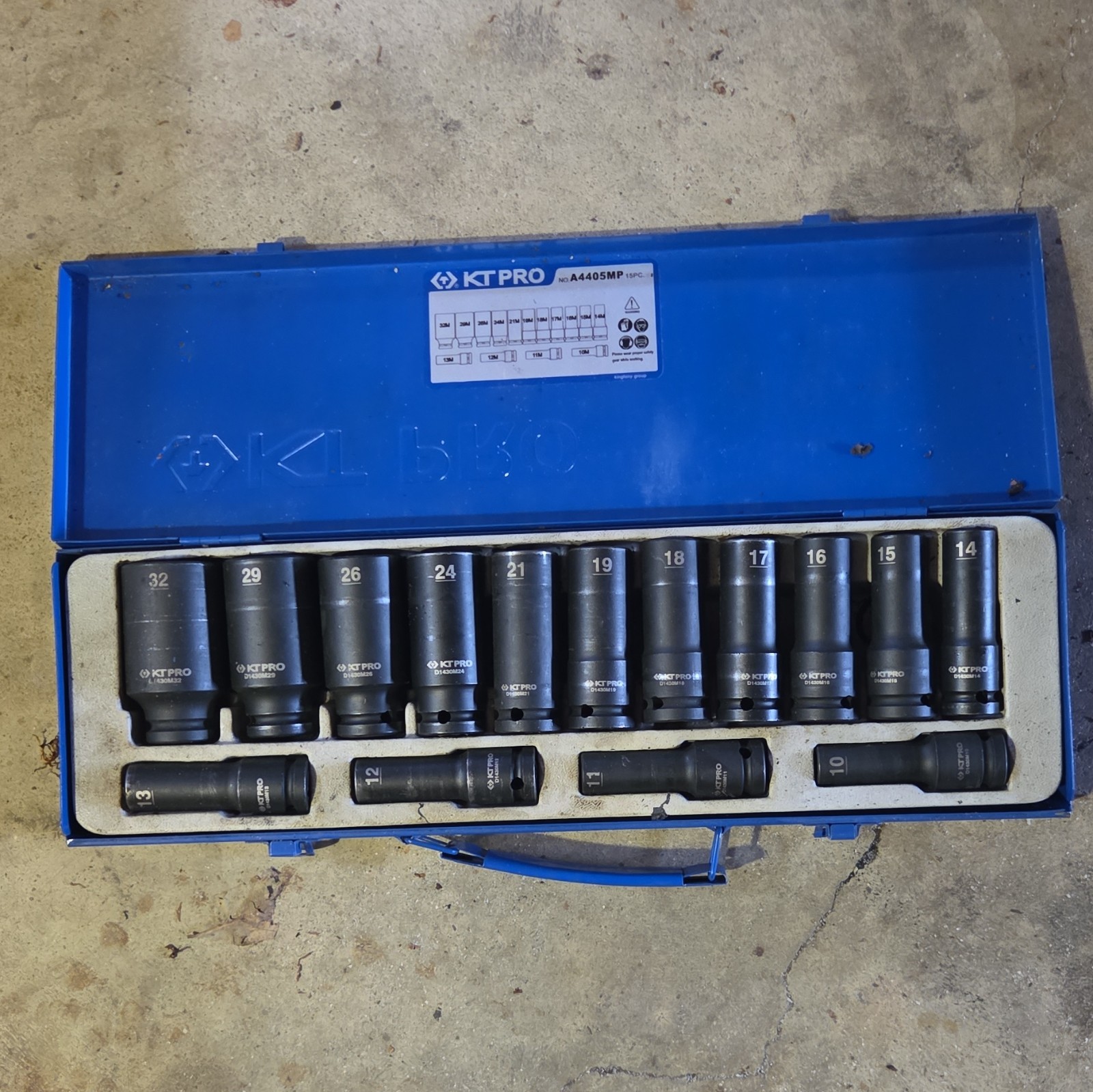 KT Pro 1/2 In Drive 15 Pc Deep Impact Socket Set Metric 6 Point