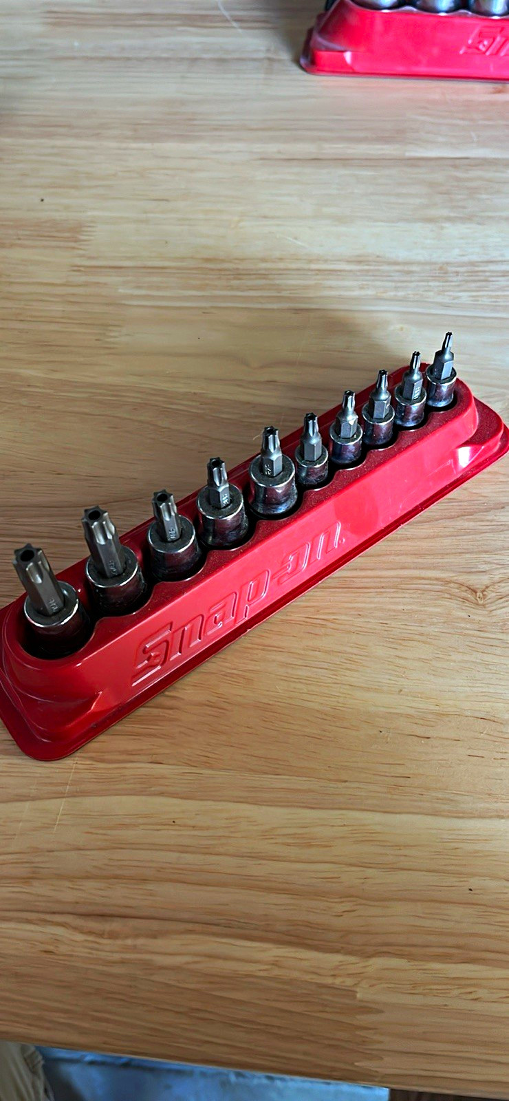 Snap-on 10pc Tamper-Resistant TORX Bit Socket Set T8-T50 1/4in 210EFTXRY Snap-on 10pc Tamper-Resistant TORX Bit Socket Set T8-T50 1/4in 210EFTXRY