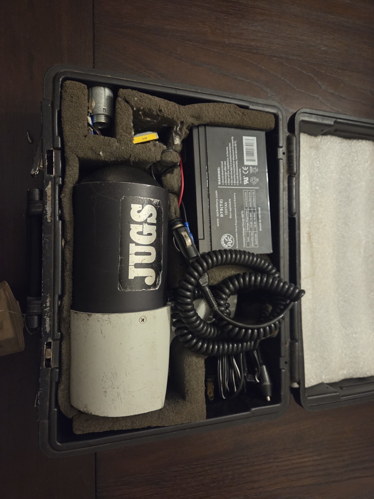 JUGS TRIBAR SPORT RADAR GUN With MLB SCOUT PROVENANCE- LA DODGERS -POWERS ON