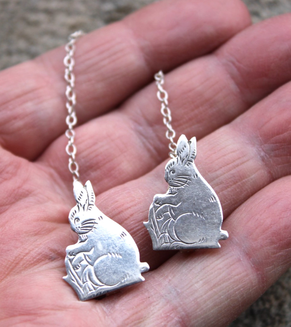 American - Silver Rabbits Bib / Serviette Clips - George Webster & Co - Deco American - Silver Rabbits Bib / Serviette Clips - George Webster & Co - Deco