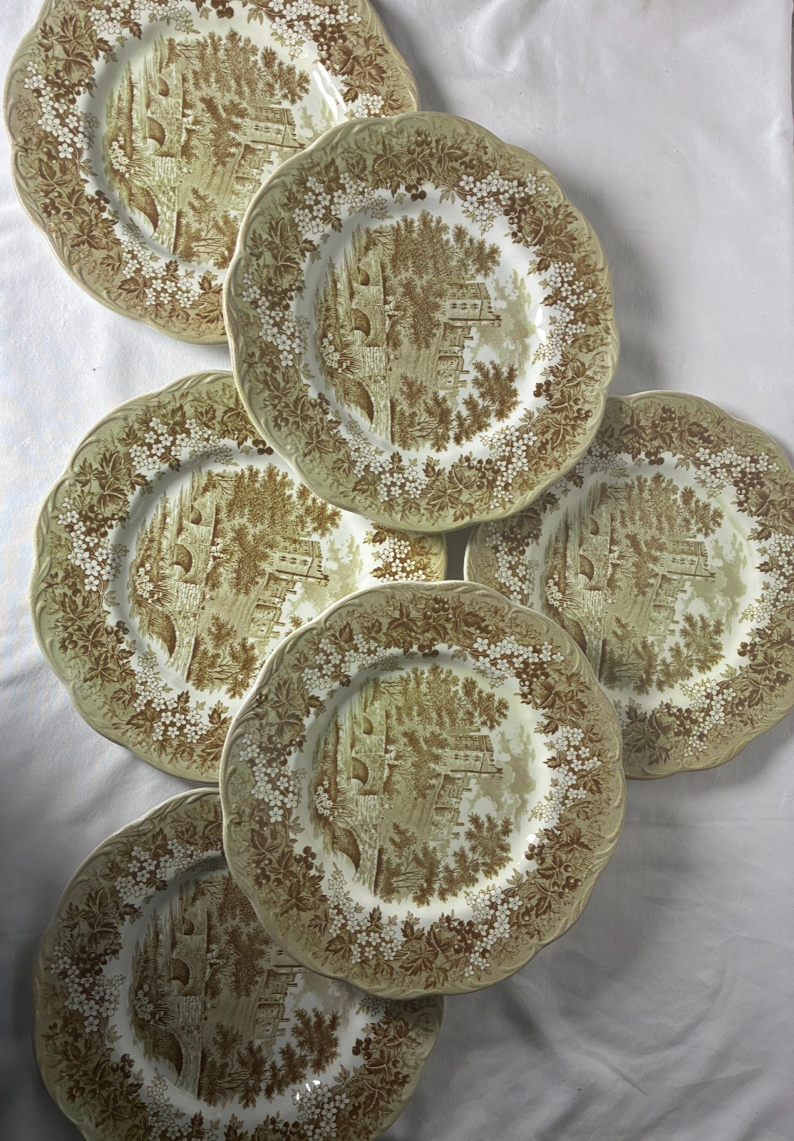 Vintage English Ironstone Set of Six Dinner Plates By J.G. Meakin Vintage English Ironstone Set of Six Dinner Plates By J.G. Meakin