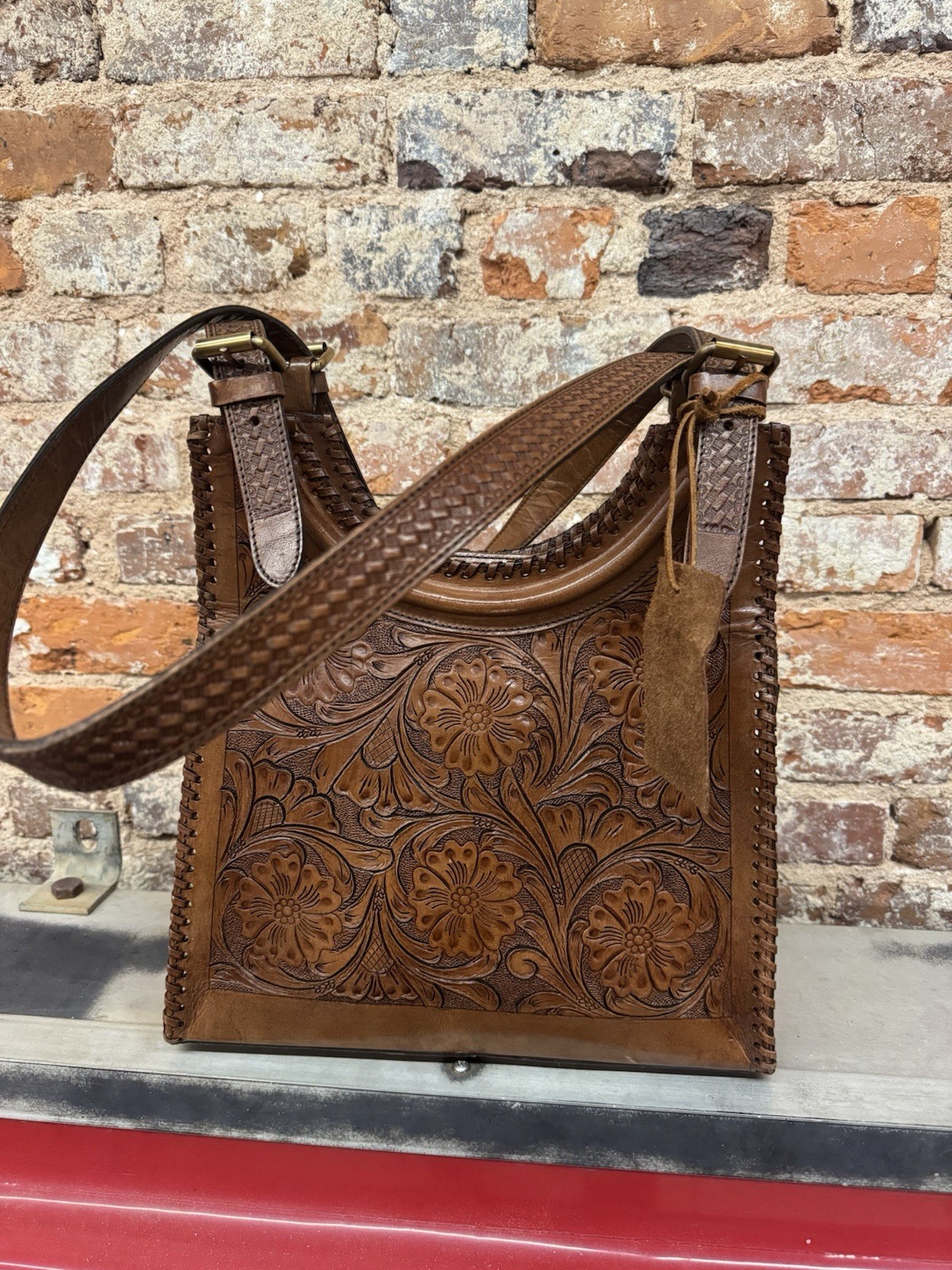 Vilenca Holland Handcrafted Hand Tooled Leather Shoulder Bag Floral Boho Handbag