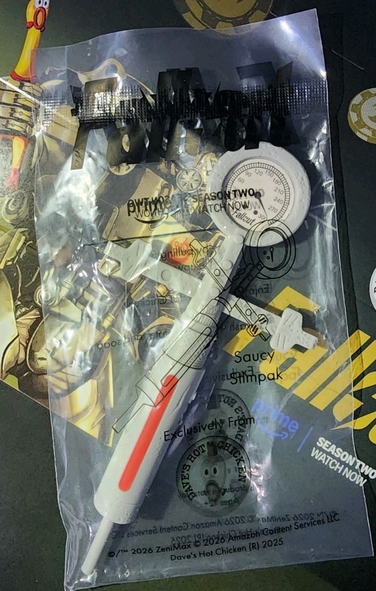 Fallout Saucy Stimpak Dave’s Hot Chicken Collectible Pack Sealed New Promo Fallout Saucy Stimpak Dave’s Hot Chicken Collectible Pack Sealed New Promo
