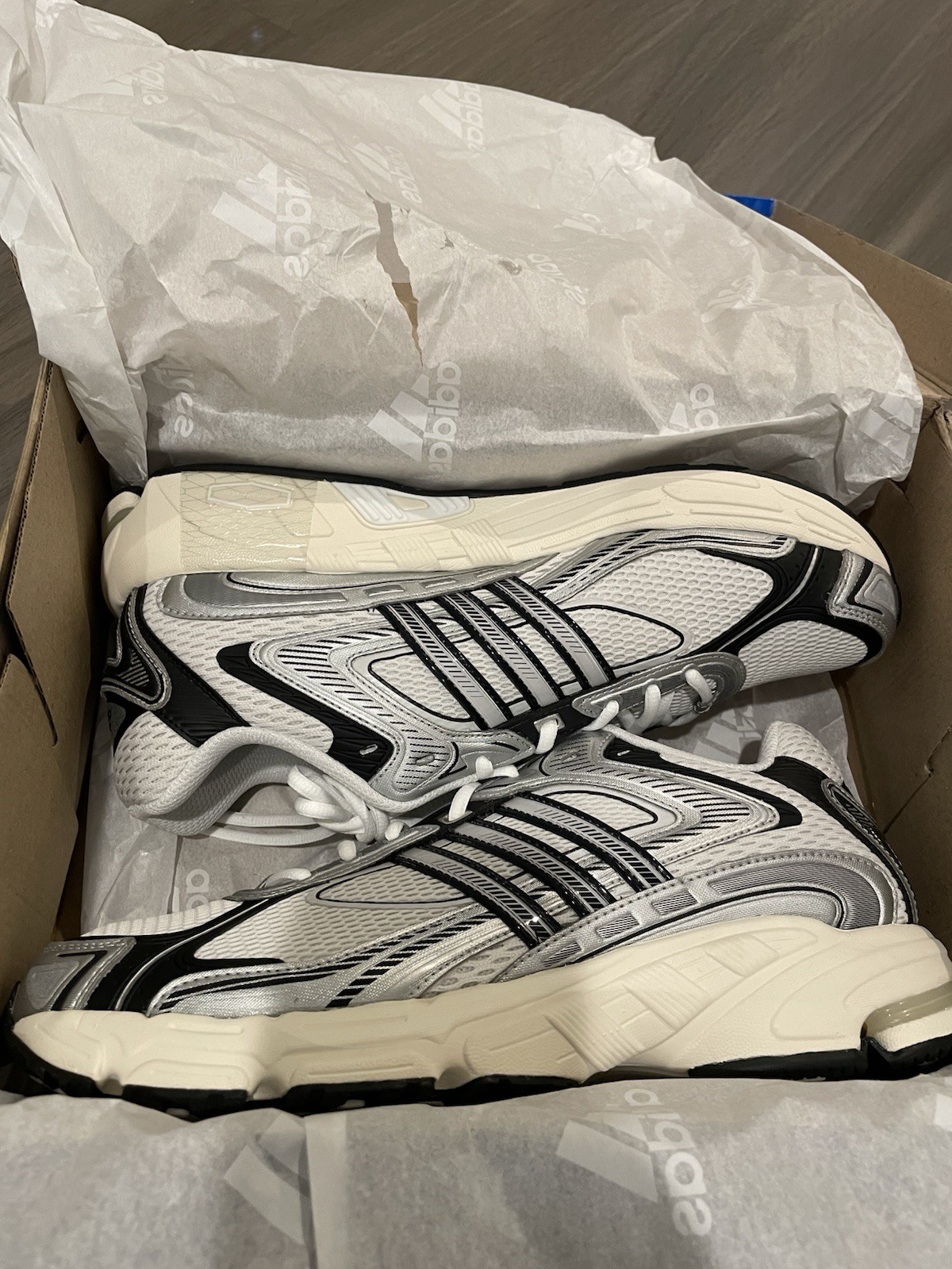 Men’s Adidas Response CL — White Silver Black — Size 11.5