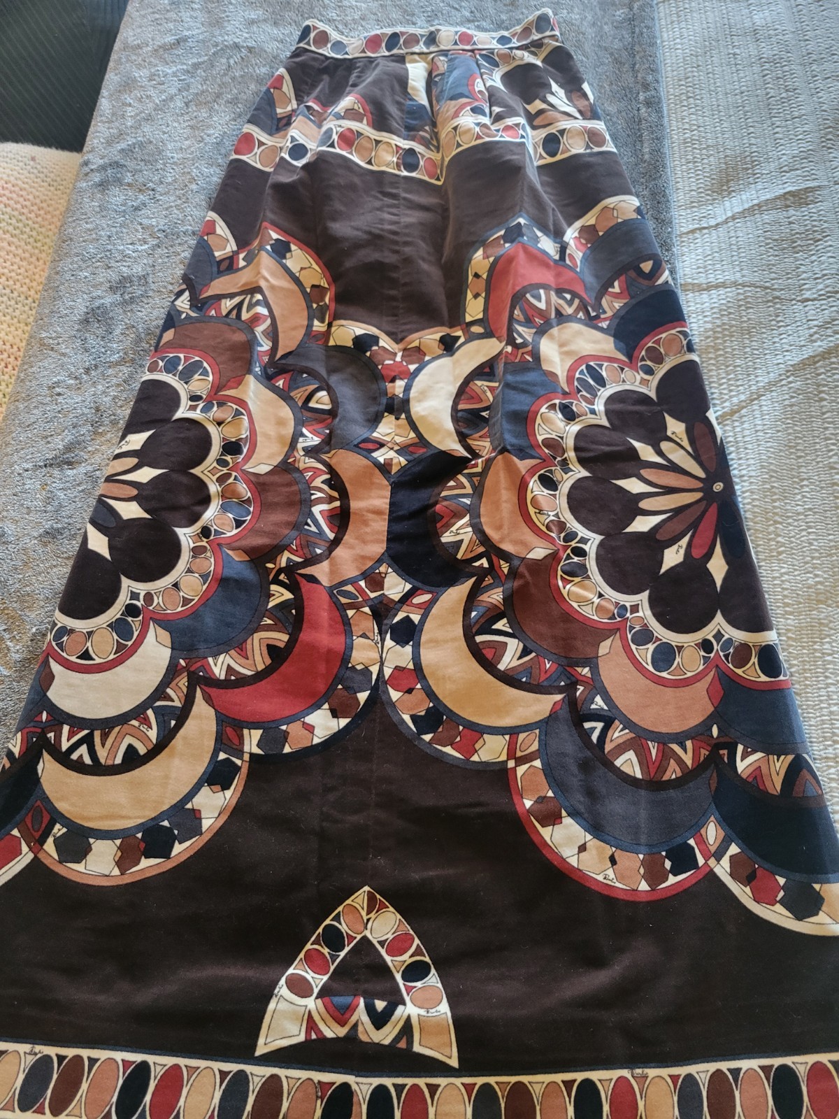 RARE  LATE 1960S EMILIO PUCCI PSYCHEDELIC PATTERN VELVET MAXI SKIRT  SIZE XS