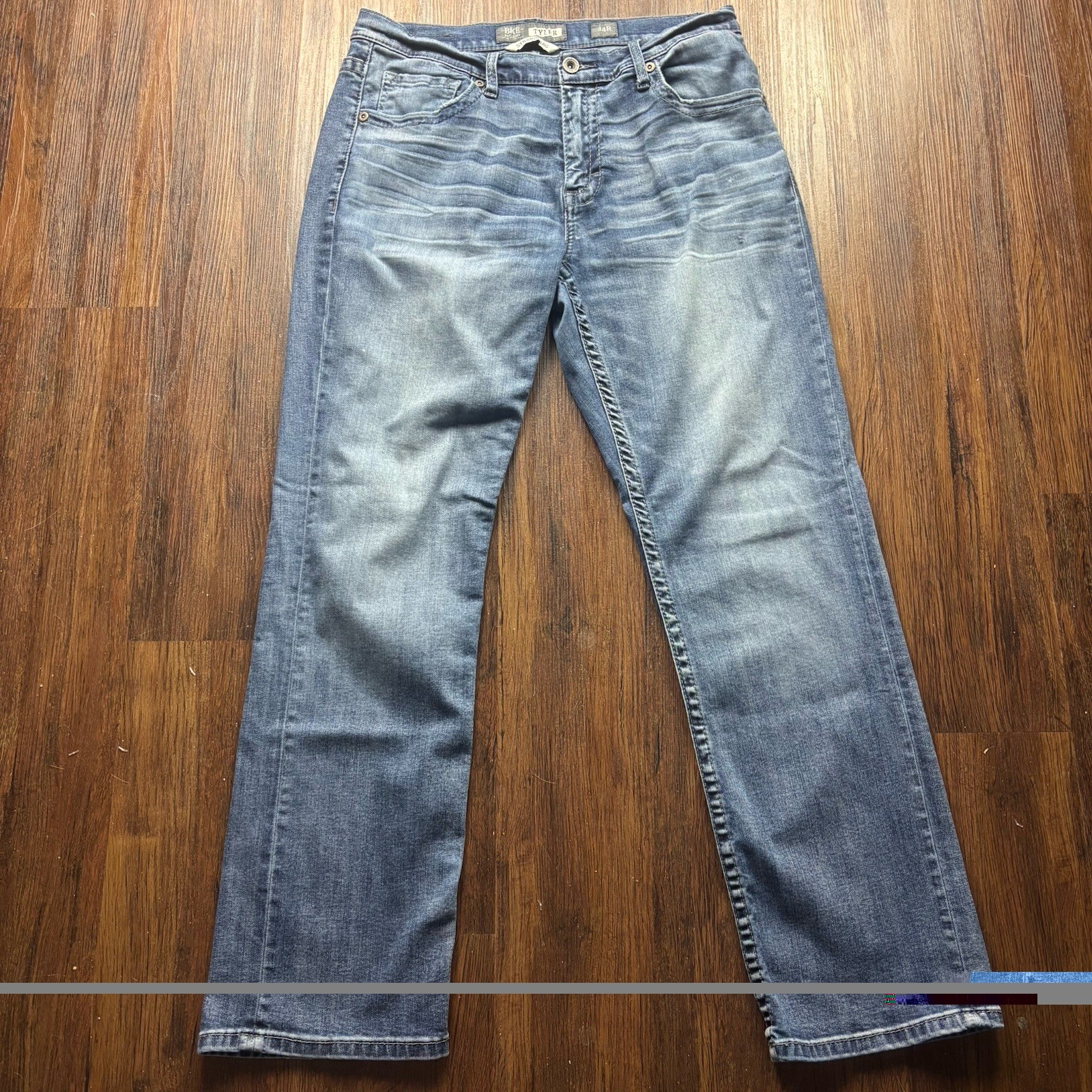 BKE Tyler Straight Leg Jeans Distressed Whiskered Light Wash Men’s Size 34R