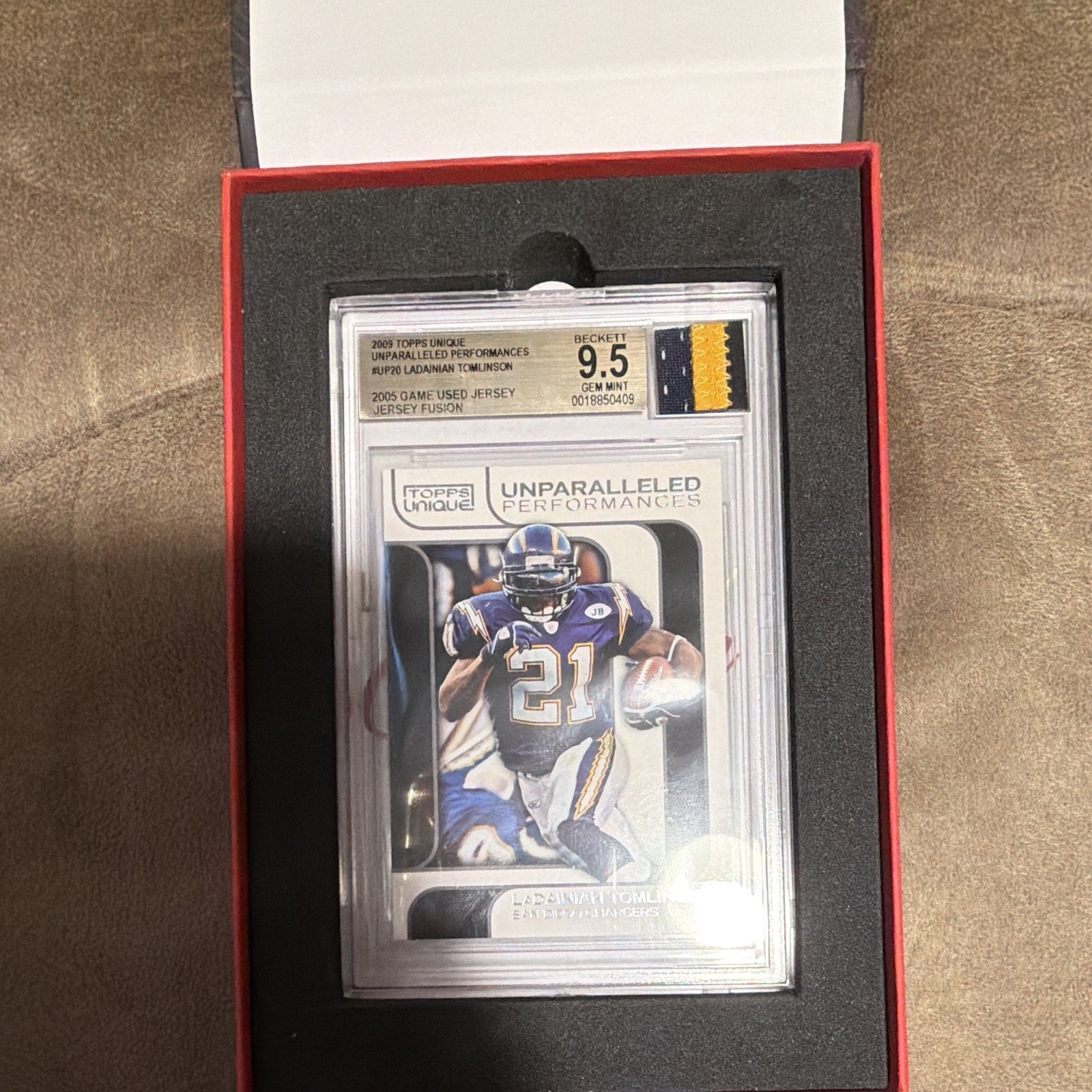 Topps 2009 Unique LaDainian Tomlinson Chargers UP20 BGS 9.5 Jersey