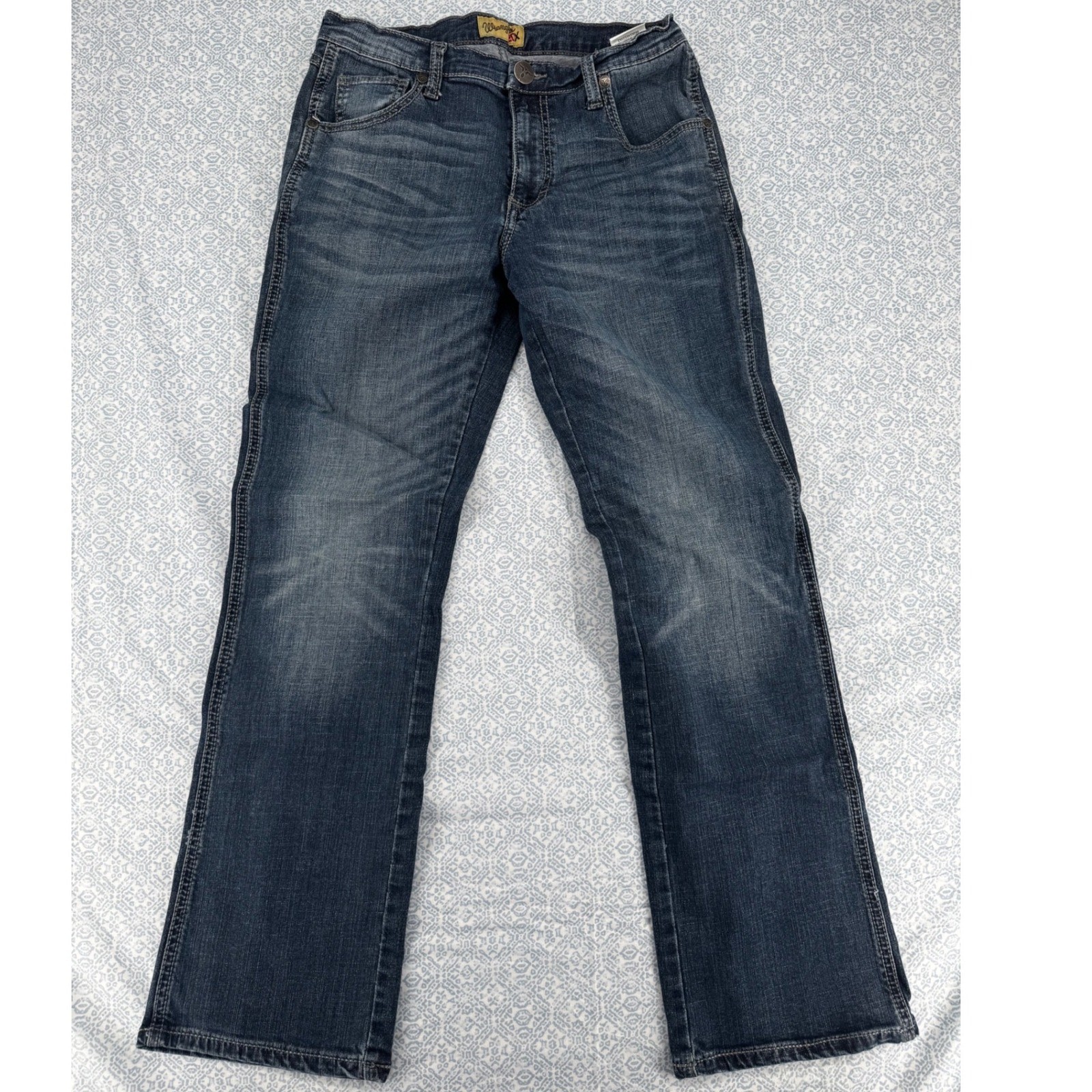 Wrangler 20X No 42 Vintage Bootcut Jeans Mens 31X30 Dark Wash Stretch 42MWXBT