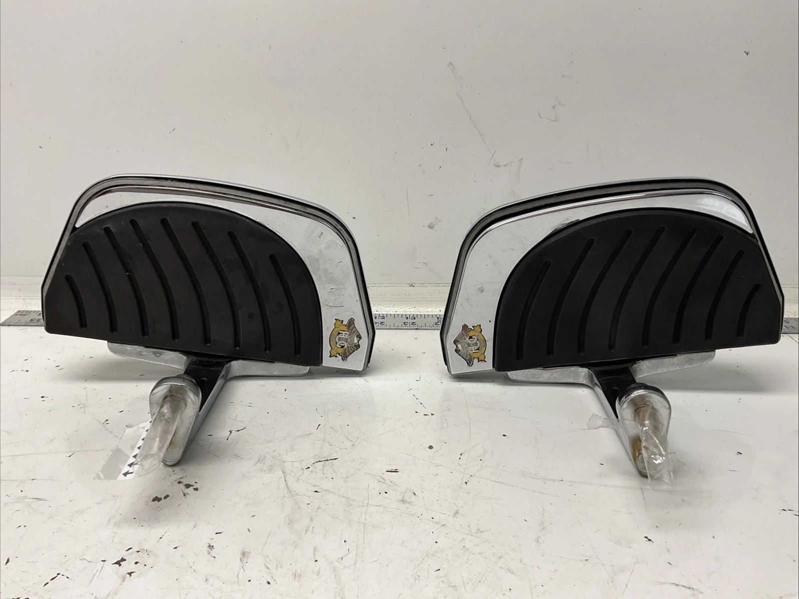Harley Davidson oem Passenger Floor Boards 2006 Ultra  #1013