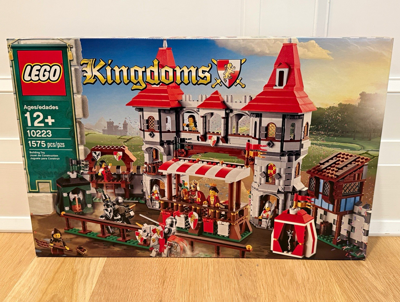 LEGO Kingdoms Joust 10223 Castle Lion King Knights New Sealed