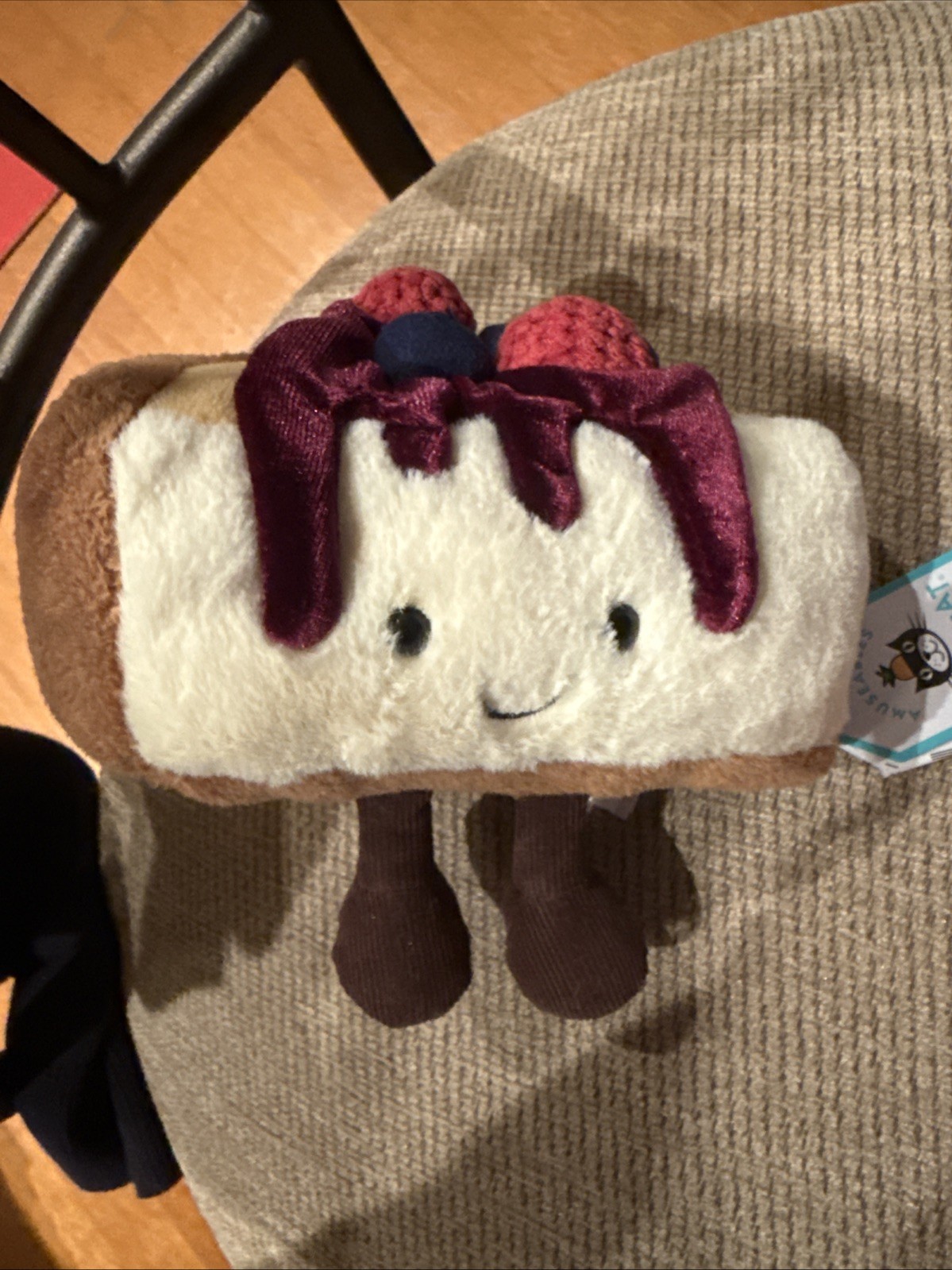 AUTHENTIC JellyCat Cheesecake Plush - NYC Exclusive AUTHENTIC JellyCat Cheesecake Plush - NYC Exclusive