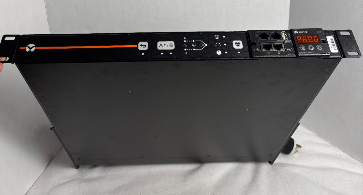 Vertiv Geist RTS VA4N1100 - Rack Transfer Switch Vertiv Geist RTS VA4N1100 - Rack Transfer Switch
