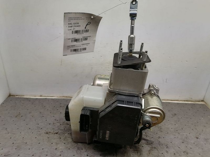 2017-2024 Nissan Titan Hydraulic Power Brake Booster W/O Master Cylinder OEM