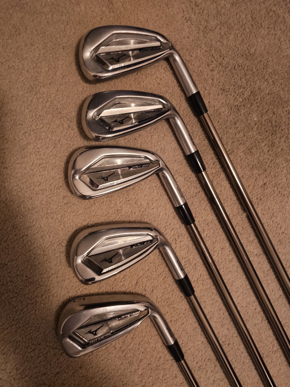 Mizuno JPX 921 Hot Metal iron set - 5 to P - Graphite shaft - Regular flex - RH