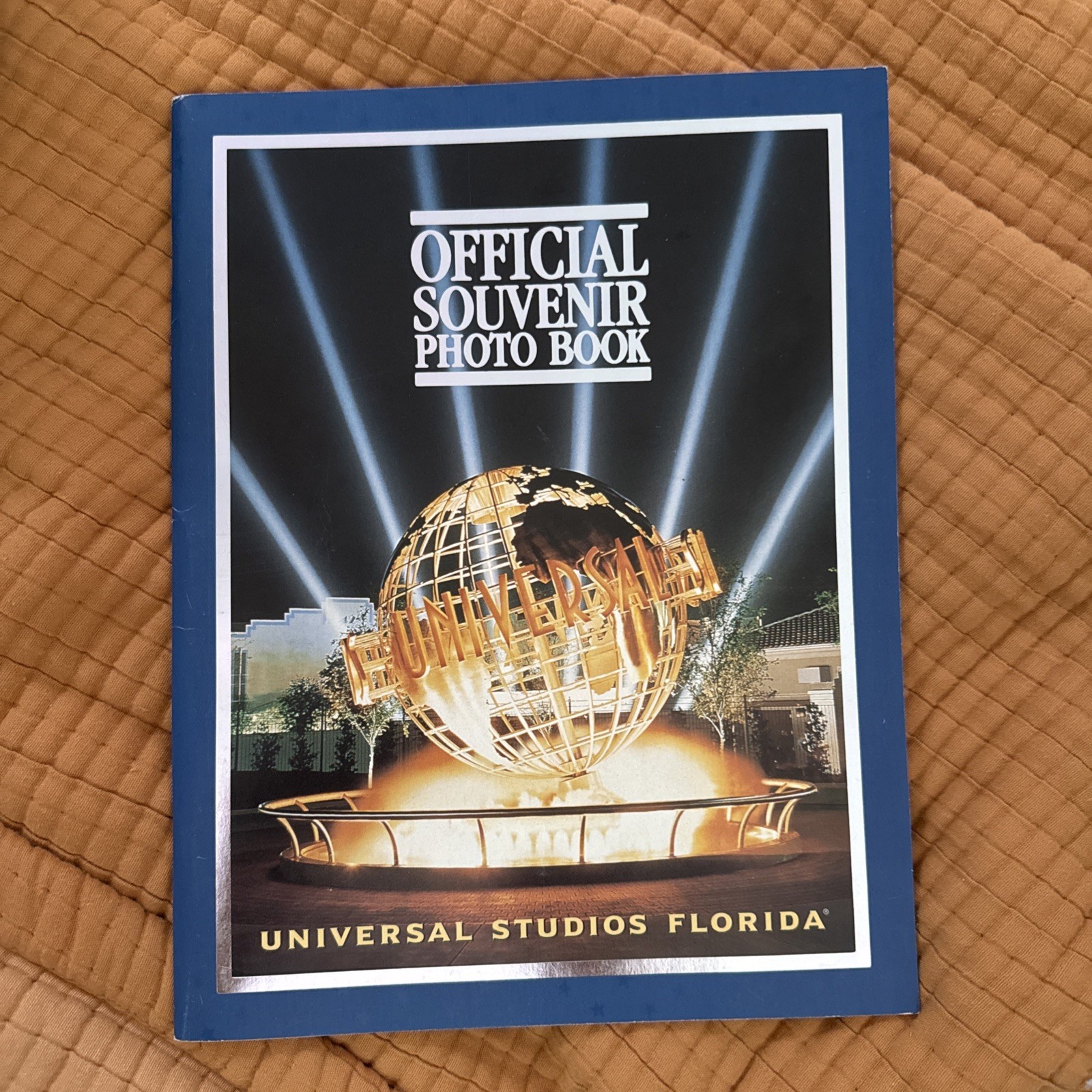 1997 Official Universal Studios Florida Souvenir Photo Book