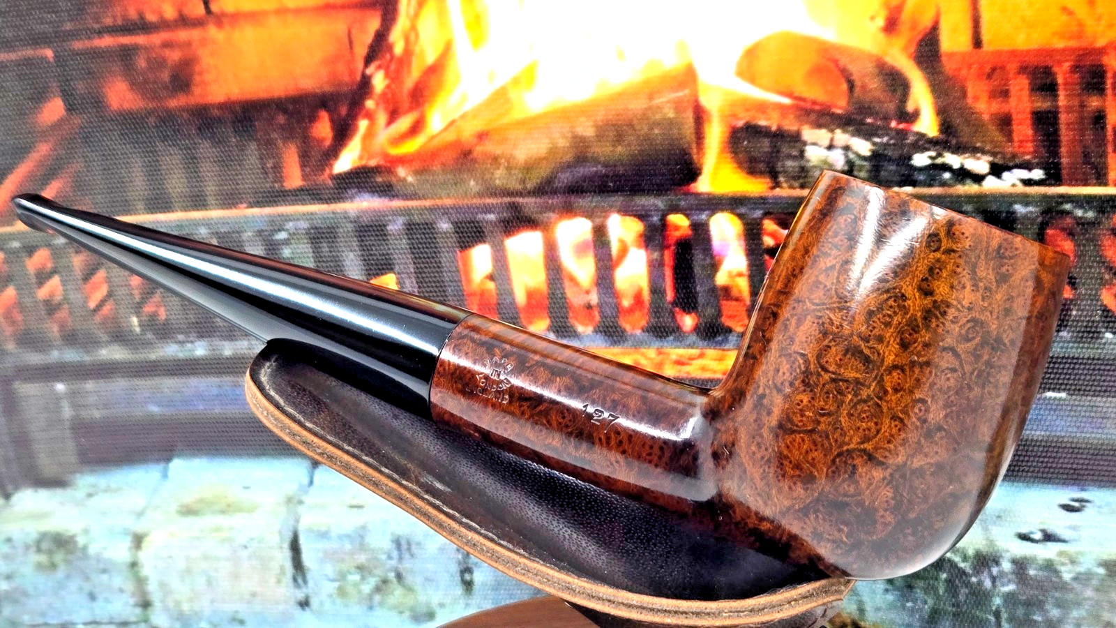 Vintage Comoy's Mark-2 (127) Estate Billiard Sitter 3-piece logo Pre-1980 Vintage Comoy's Mark-2 (127) Estate Billiard Sitter 3-piece logo Pre-1980