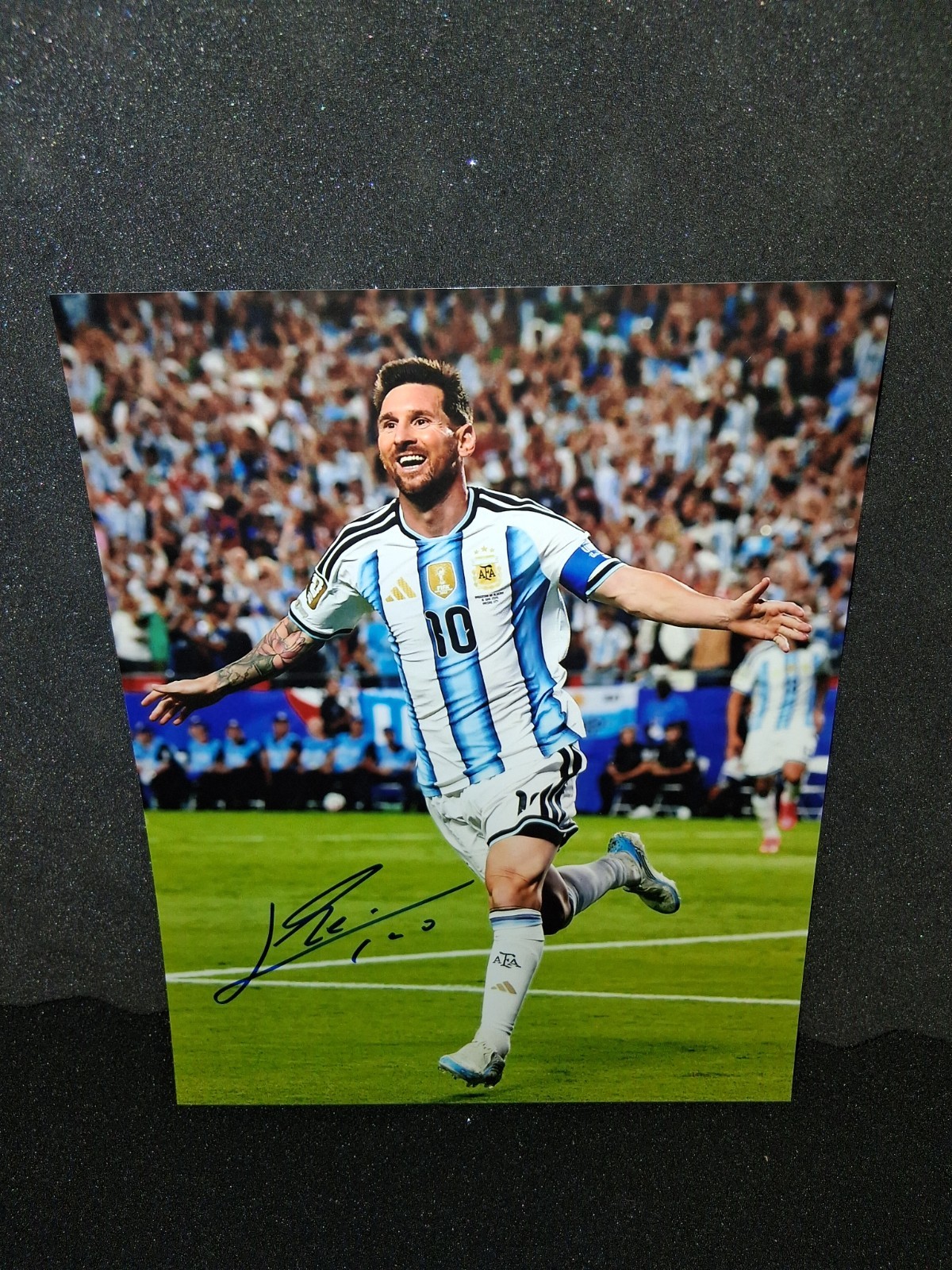 Lionel Messi Leo Messi World Cup 2026 Autographed 8x10 Photo & COA Argentina Lionel Messi Leo Messi World Cup 2026 Autographed 8x10 Photo & COA Argentina