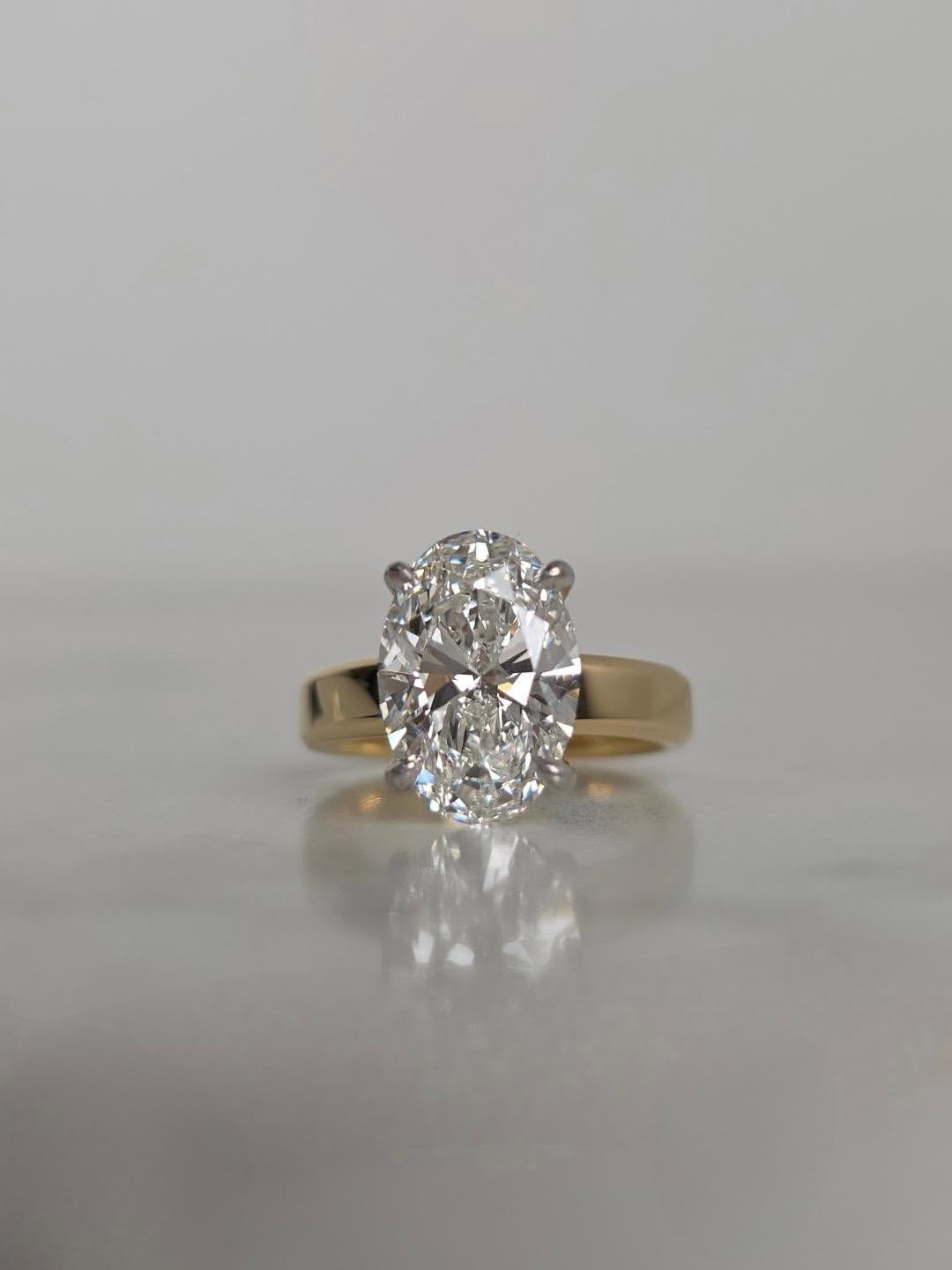 Luxury 3.00 Ct Oval Cut Lab Grown Diamond Engagement Ring Solid 14K Yellow Gold