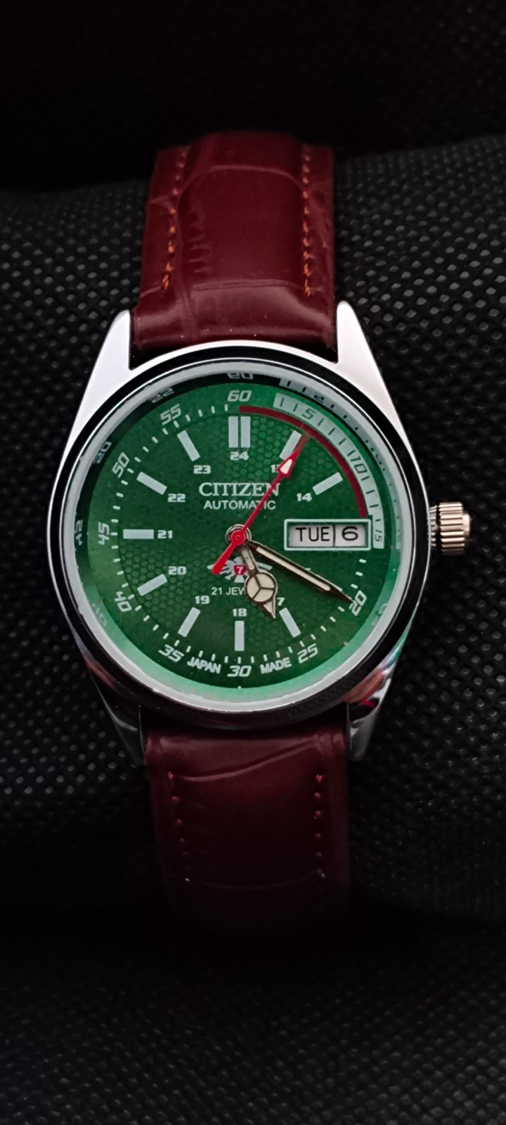 Vintage Citizen Automatic Japan Made GreenDial Day/ Date Men's Wrist  Good Watch