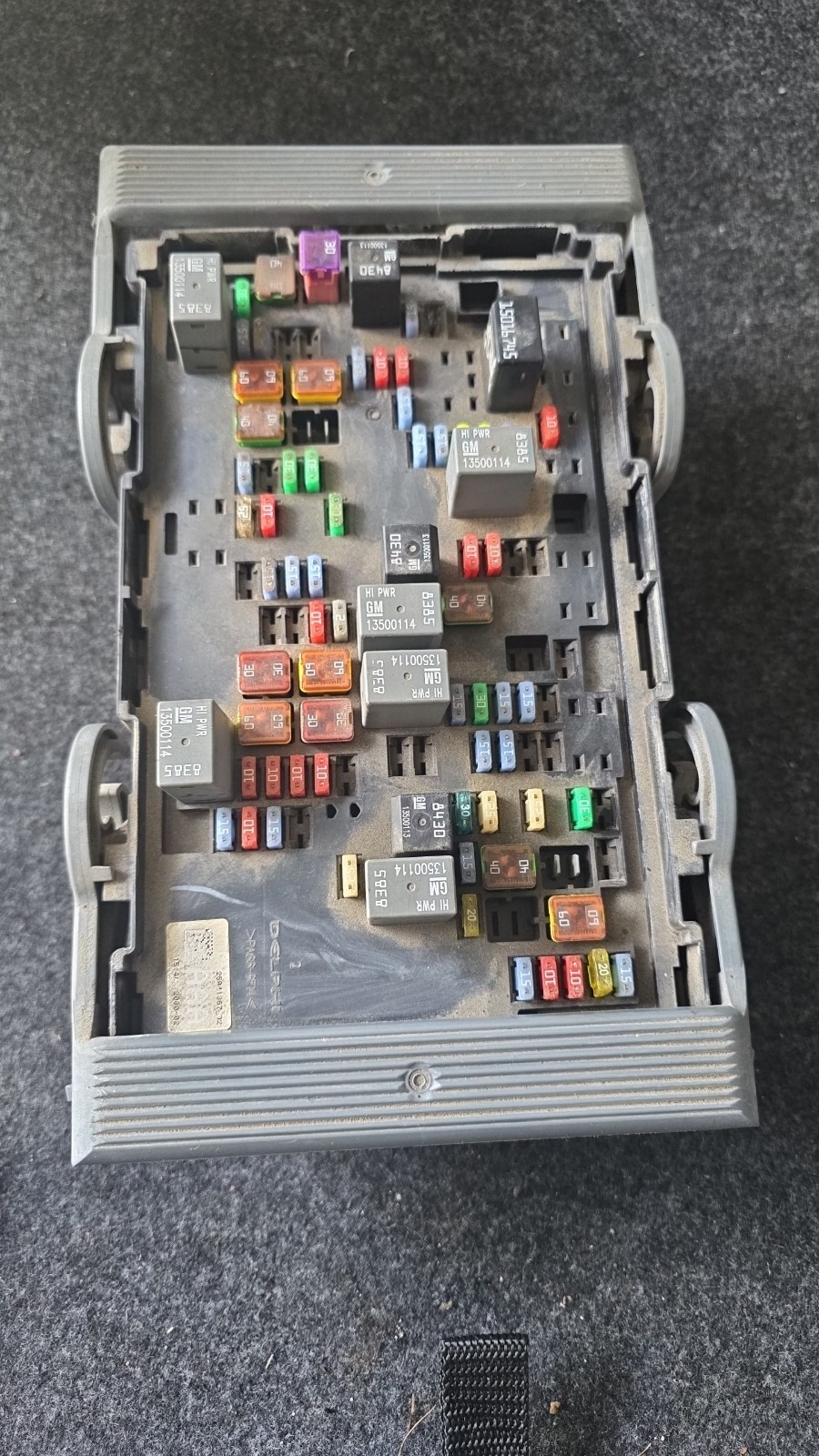 2010-2014 GM Sierra/Silverado 2500/3500HD 6.6L Duramax Diesel Engine Fuse Box