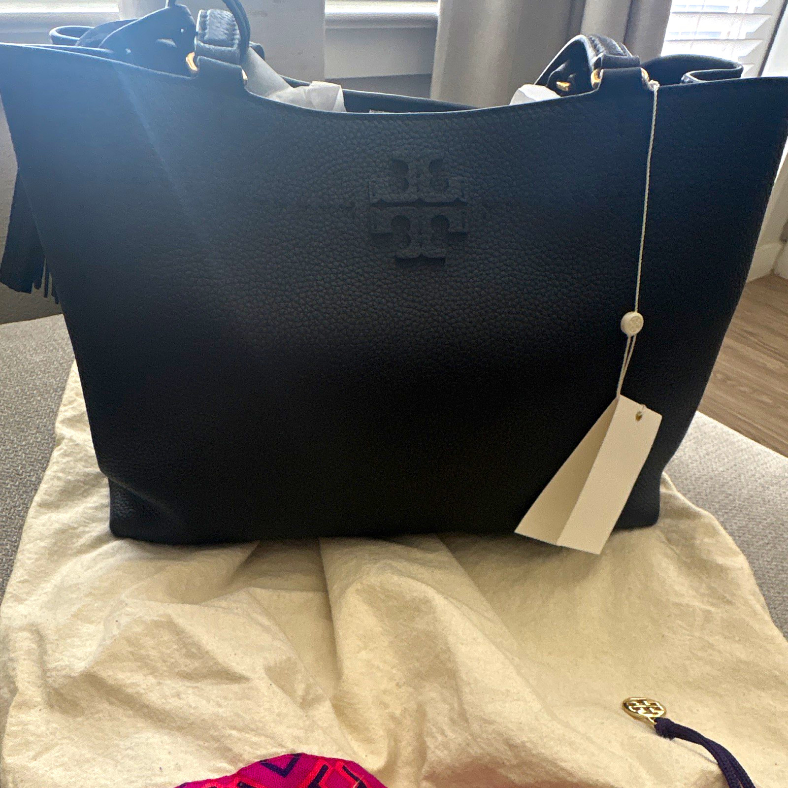 Tory Burch Women’s Large Black Tote Logo Lined Open Top Gold Dust Bag