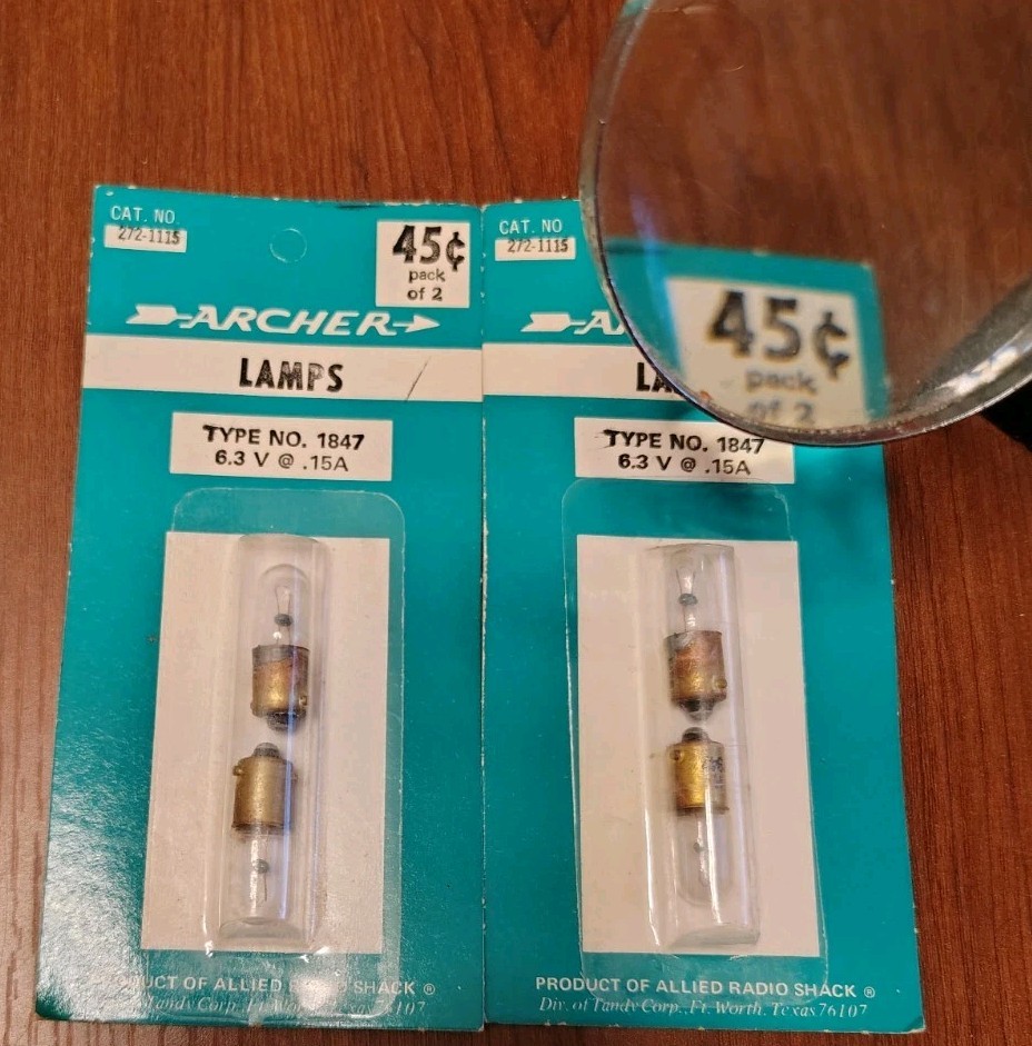 NOS Vintage Archer Lamps #1847 6.3v @ .15A (272-1115) 2 Packages (4 Bulbs) NOS Vintage Archer Lamps #1847 6.3v @ .15A (272-1115) 2 Packages (4 Bulbs)