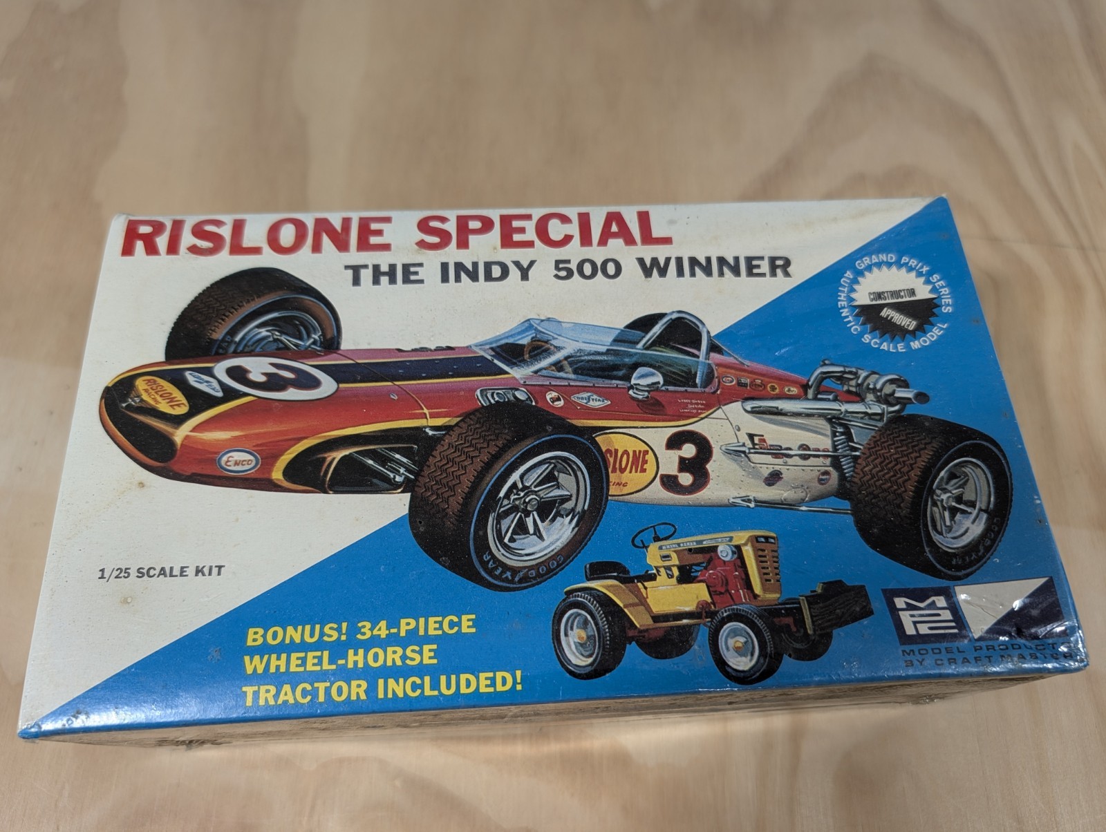 Vintage MPC 1/25 Scale 1968 Eagle Indy 500 Winner Rislone Special Model Kit