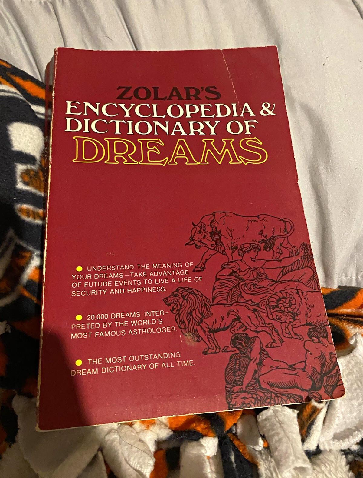 Zolar Zolar\'s Encyclopedia & Dictionary of Dreams Paperback Illustrated 1982 Zolar Zolar\'s Encyclopedia & Dictionary of Dreams Paperback Illustrated 1982