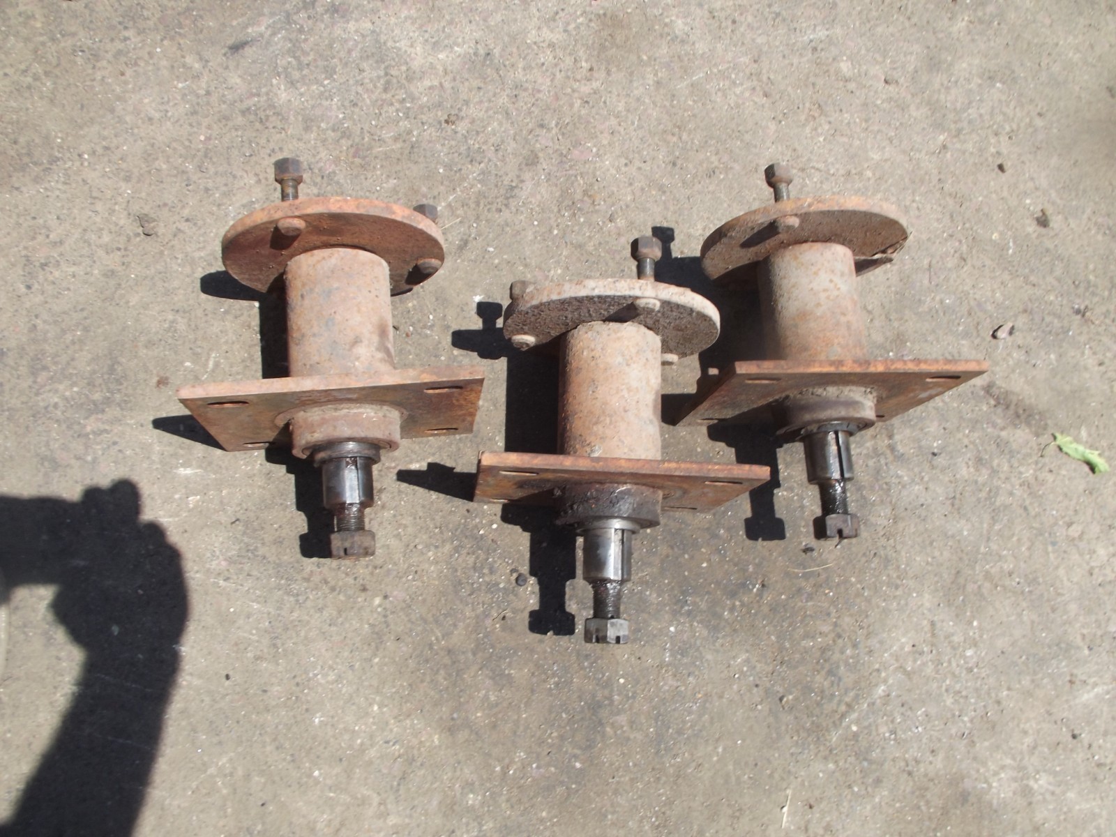 case 1816b hub and axle assembly case 1816c 1816 (buying one) 90 day guaranttee