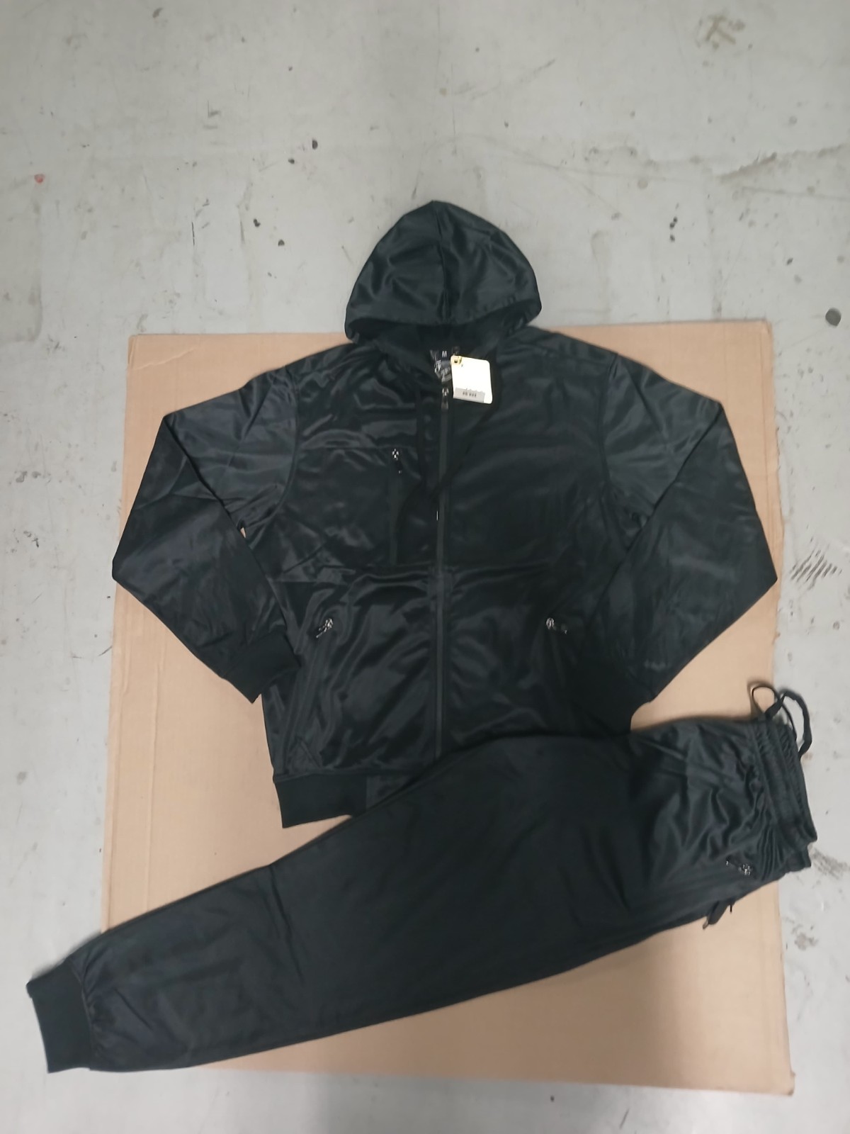 MEN TECH SET WARM COZY TWO PIECES FINAL SALE